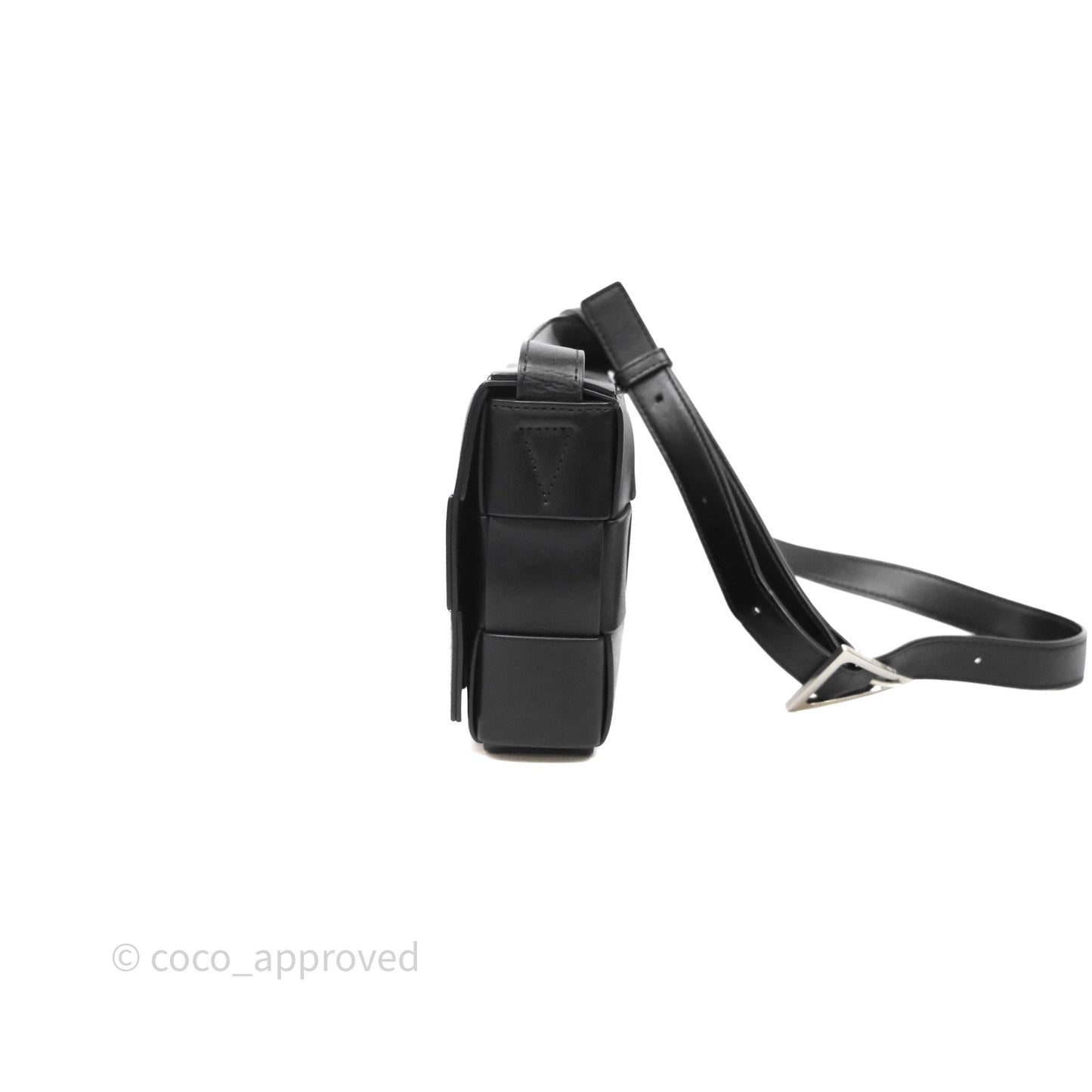 Bottega Veneta Cassette Shoulder Bag Intrecciato Black