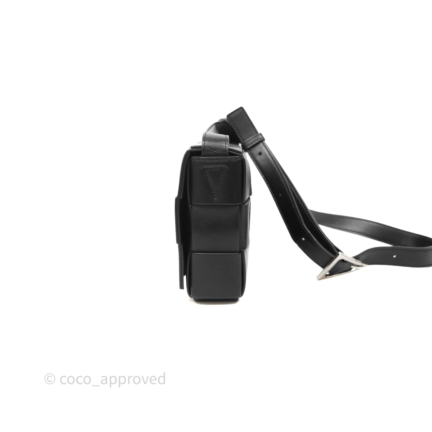 Bottega Veneta Cassette Shoulder Bag Intrecciato Black