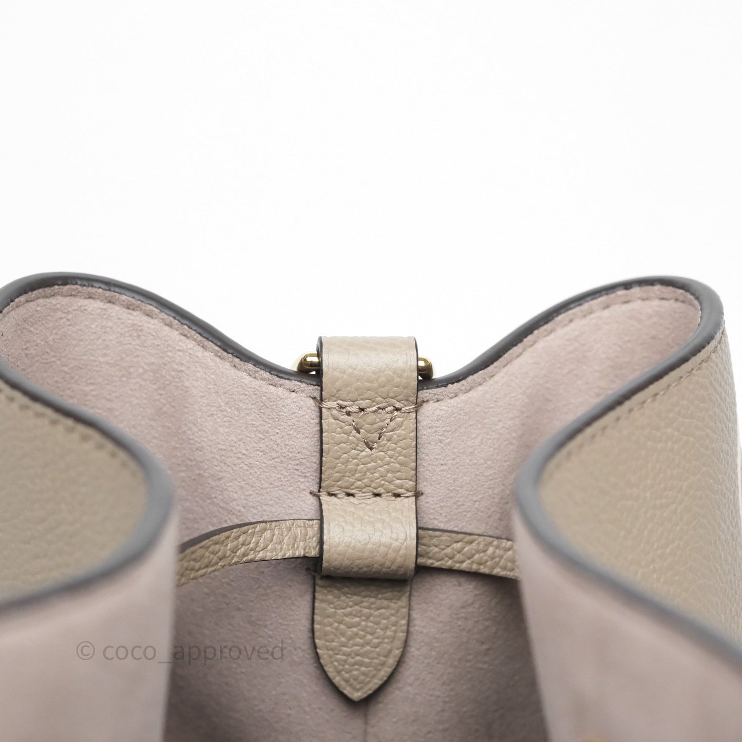 Louis Vuitton NéoNoé MM Dove /Cream Monogram Empreinte Leather