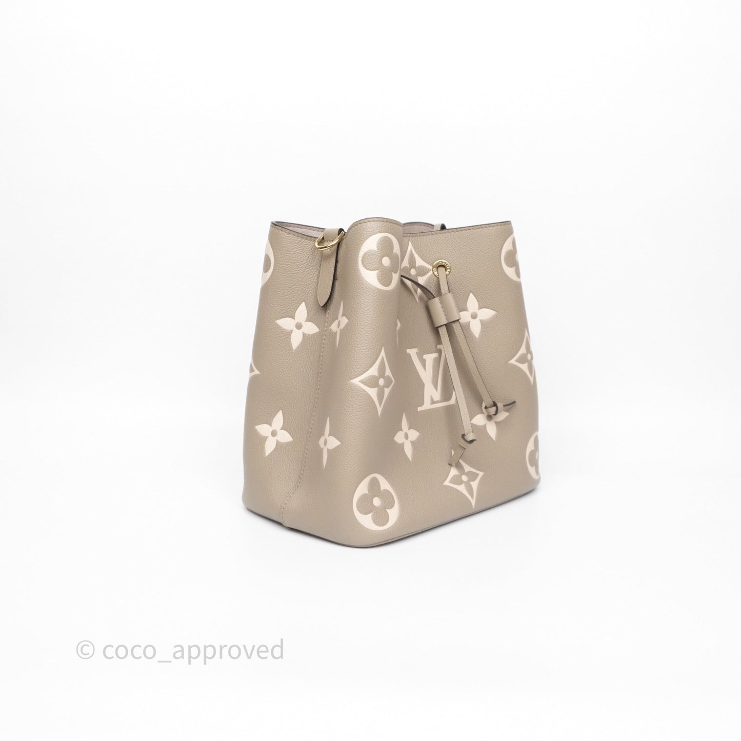 Louis Vuitton NéoNoé MM Dove /Cream Monogram Empreinte Leather