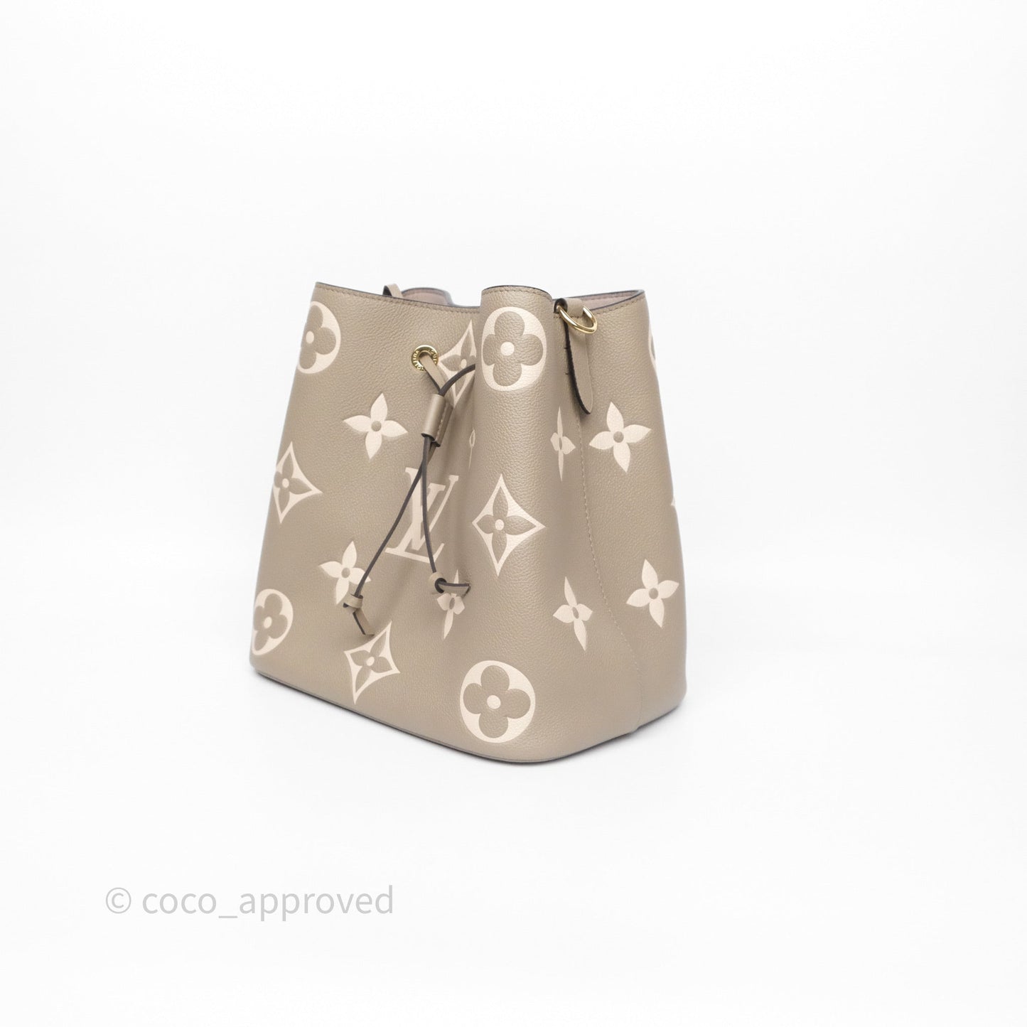 Louis Vuitton NéoNoé MM Dove /Cream Monogram Empreinte Leather