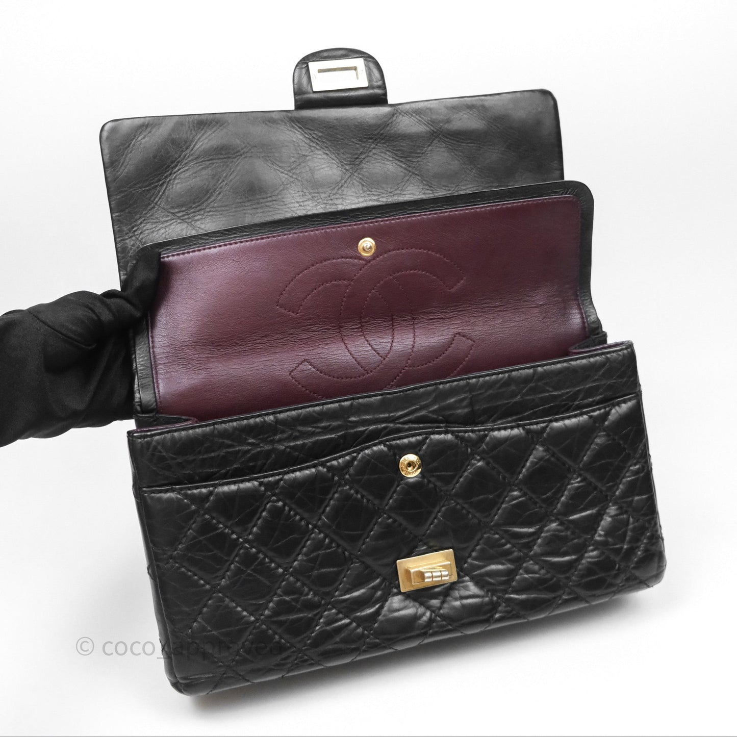 Chanel Reissue 226 Quilted Aged Calfskin Black Aged Gold Hardware