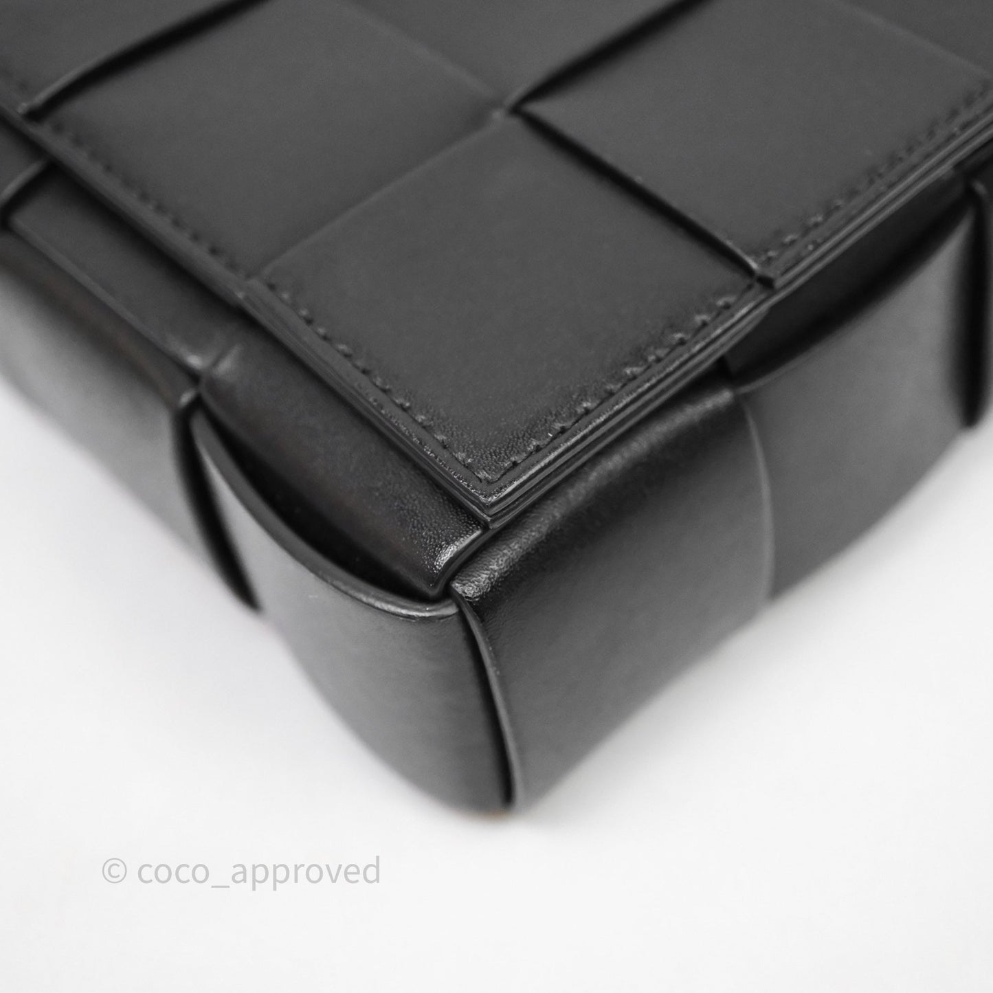 Bottega Veneta Cassette Shoulder Bag Intrecciato Black