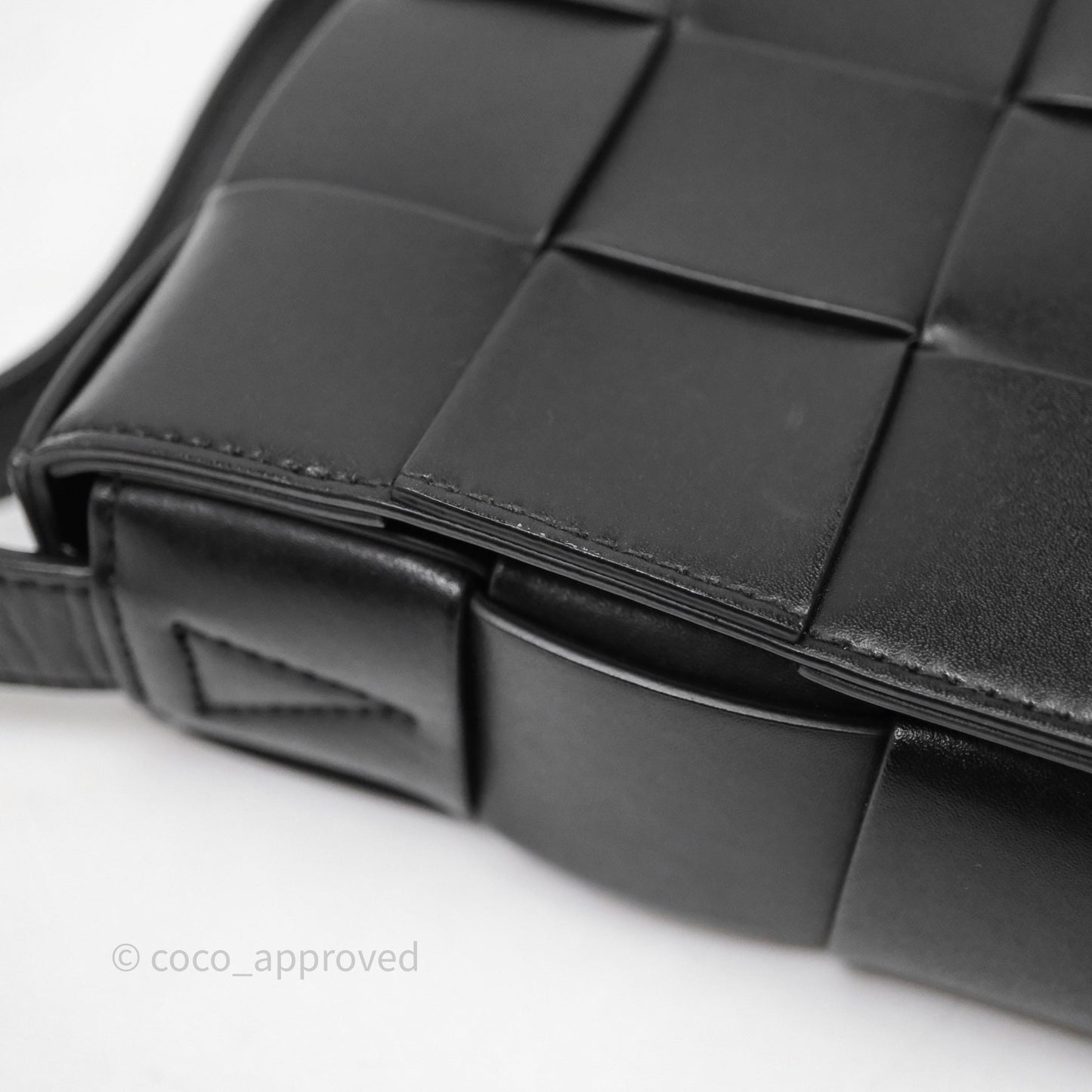 Bottega Veneta Cassette Shoulder Bag Intrecciato Black