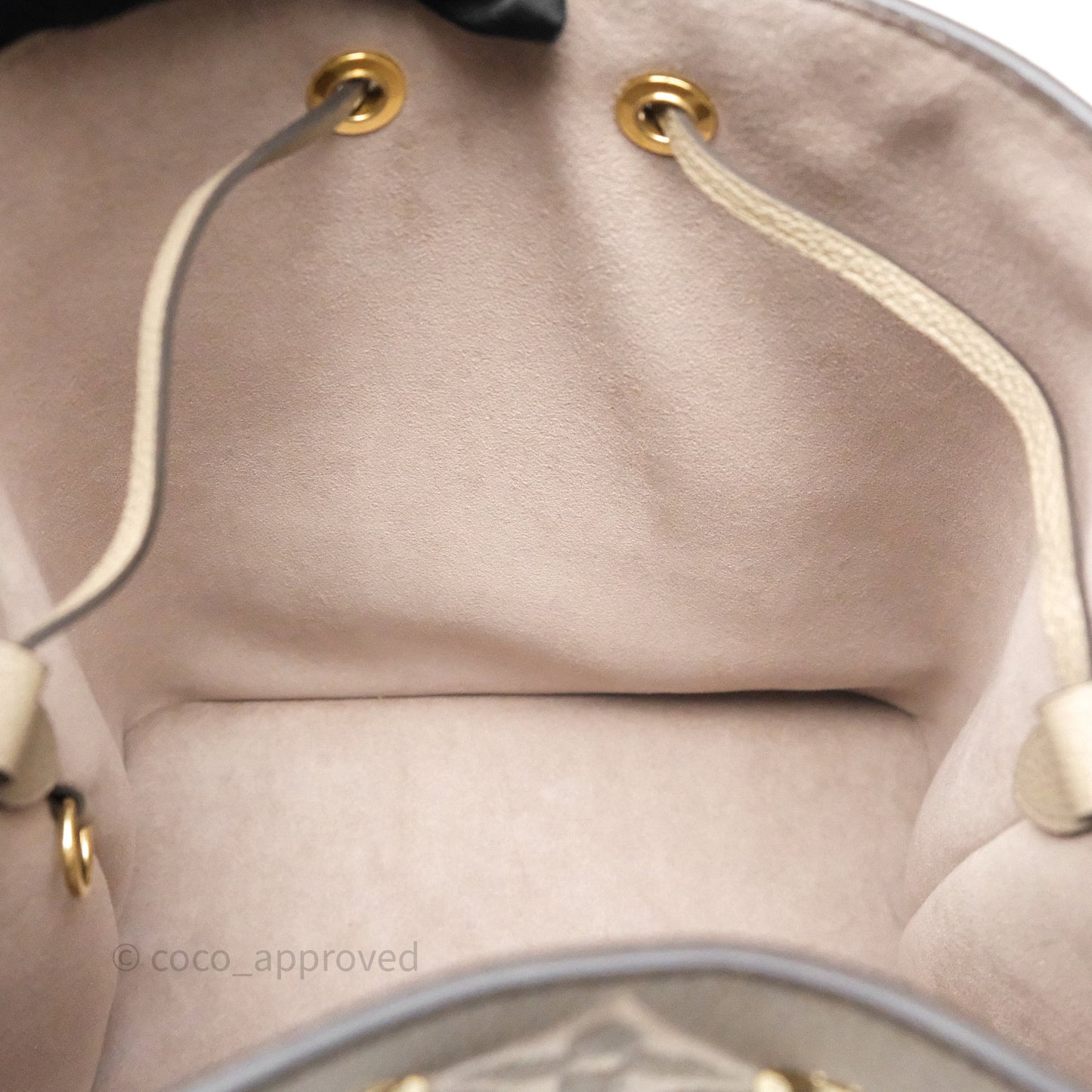 Louis Vuitton NéoNoé MM Dove /Cream Monogram Empreinte Leather