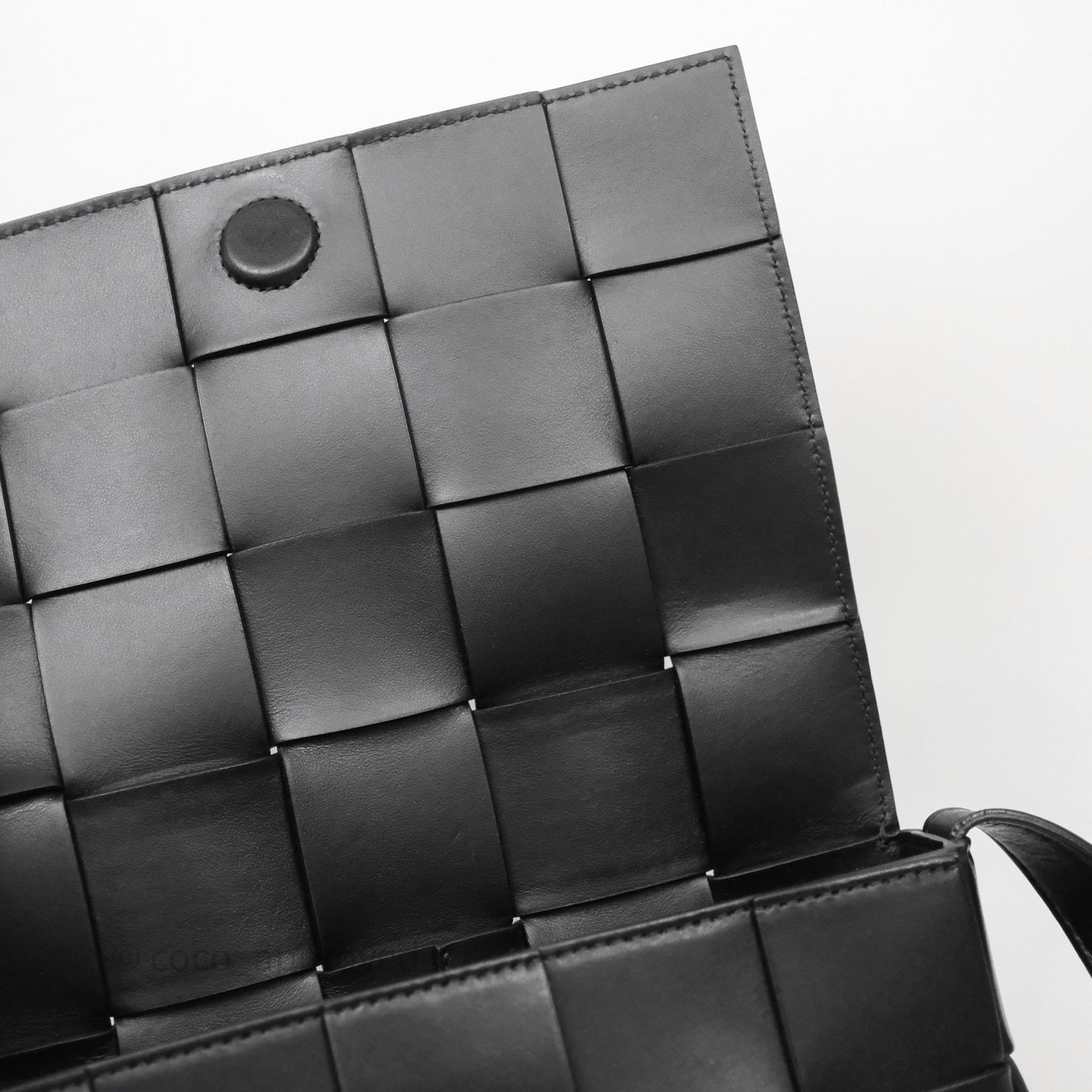 Bottega Veneta Cassette Shoulder Bag Intrecciato Black