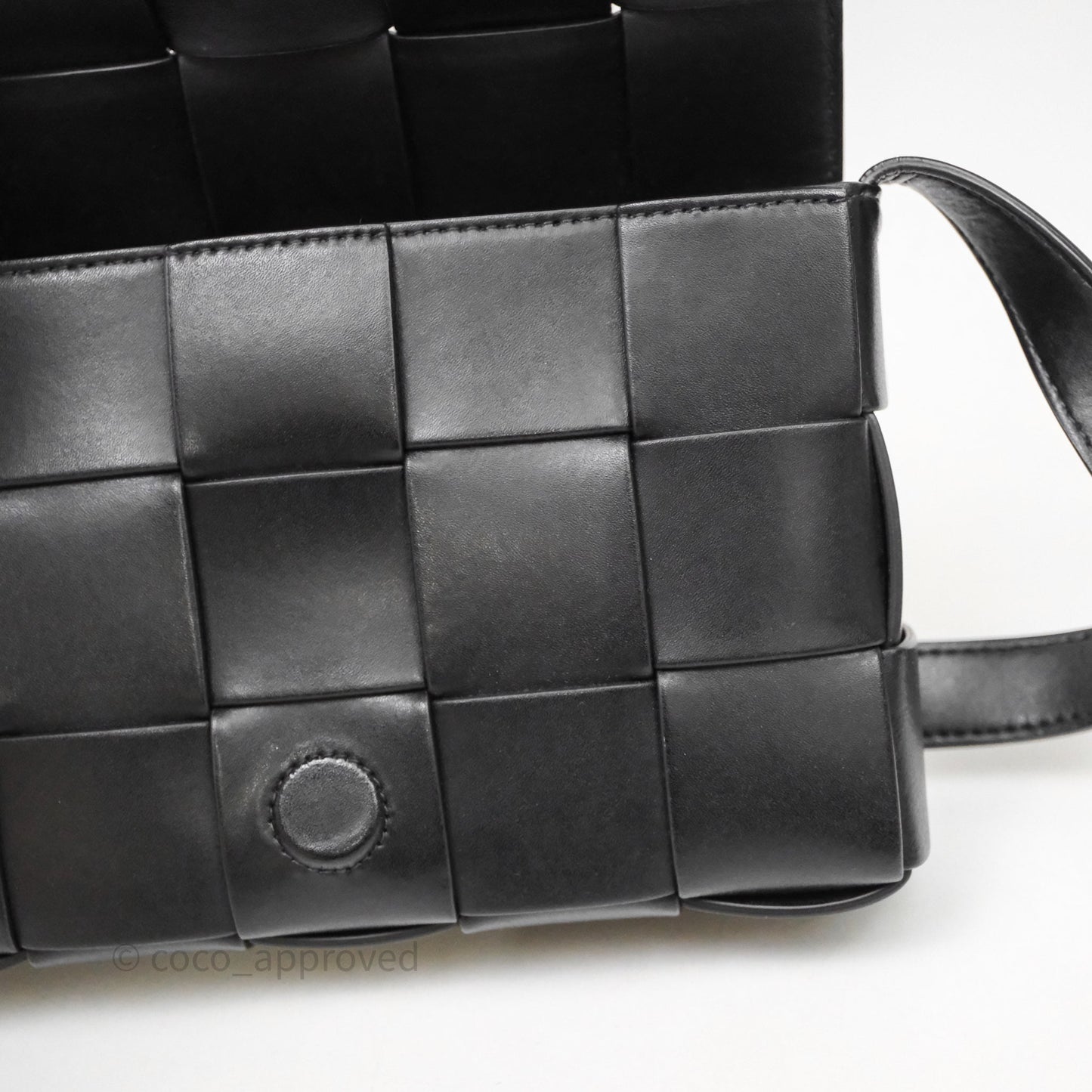 Bottega Veneta Cassette Shoulder Bag Intrecciato Black