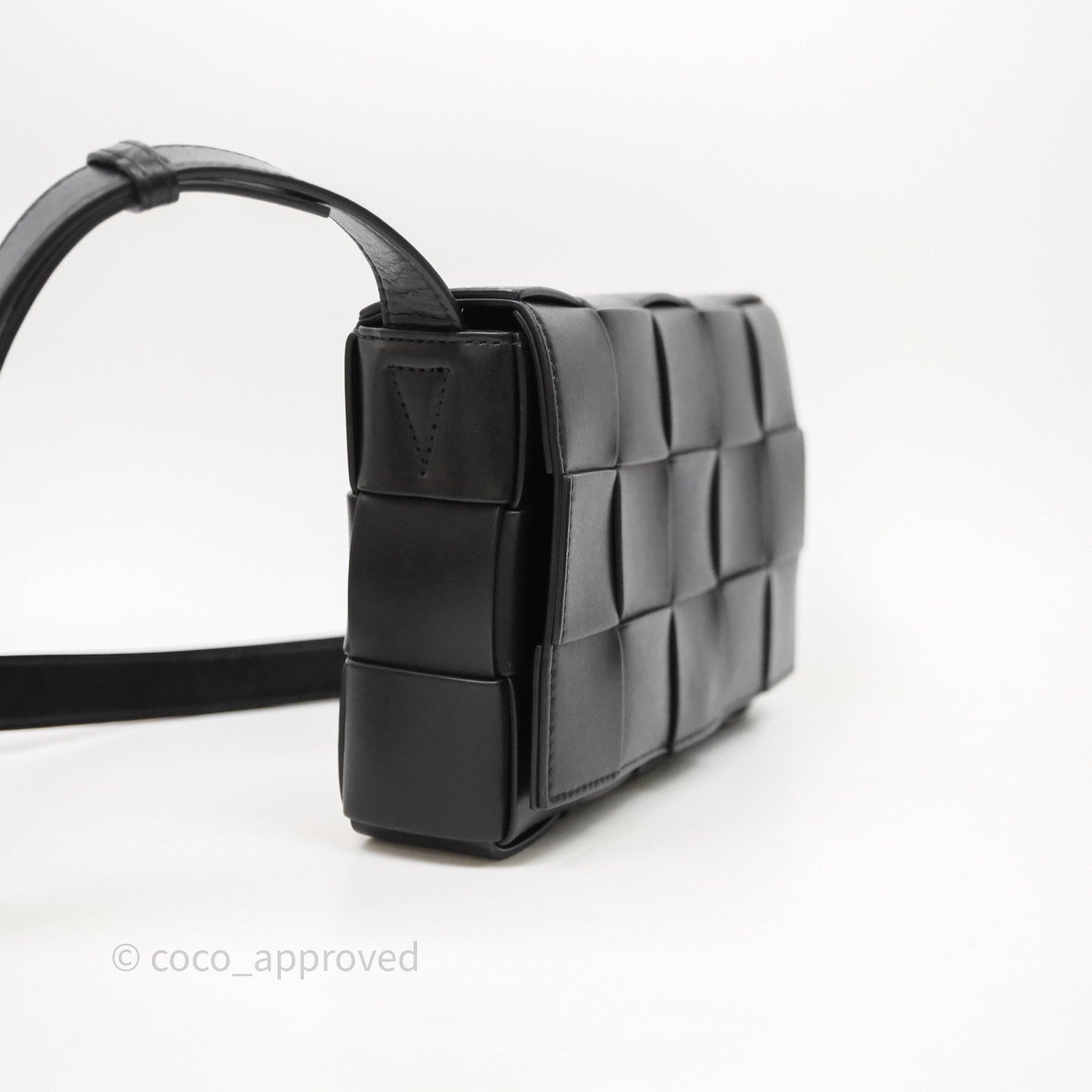 Bottega Veneta Cassette Shoulder Bag Intrecciato Black
