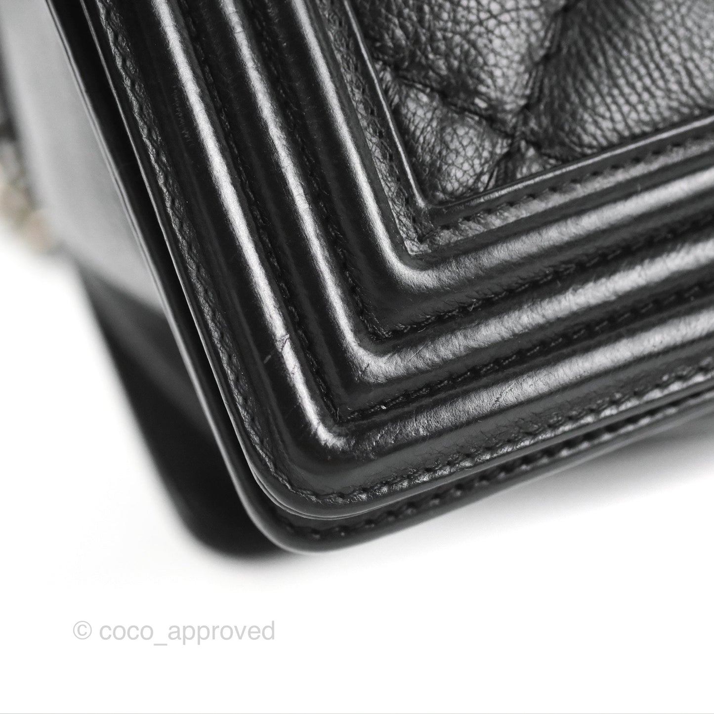 Chanel Quilted New Medium Boy Black Calfskin Ruthenium Hardware