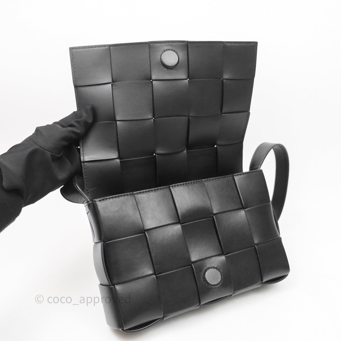 Bottega Veneta Cassette Shoulder Bag Intrecciato Black