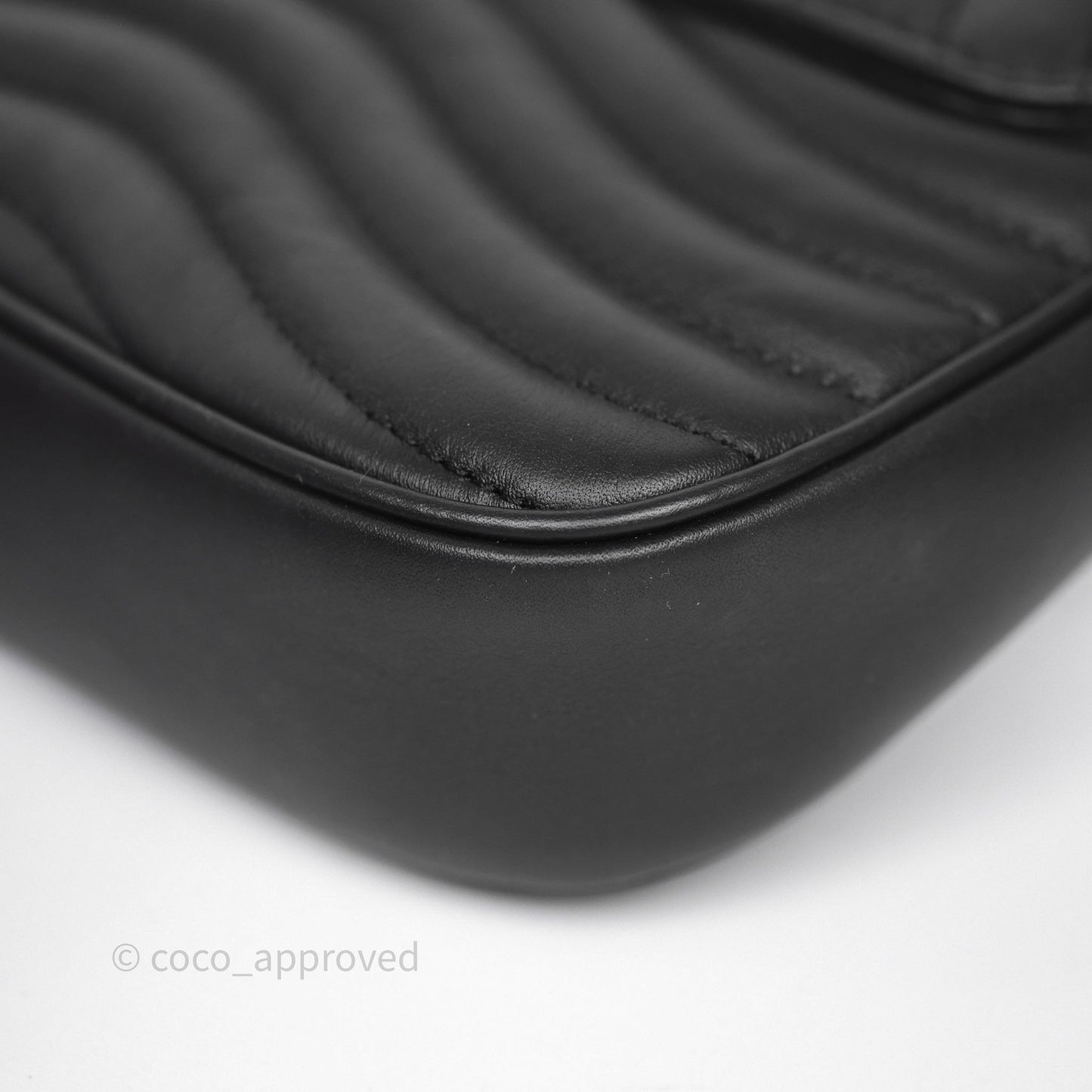 Louis Vuitton Black New Wave Multi Pochette Gold Hardware