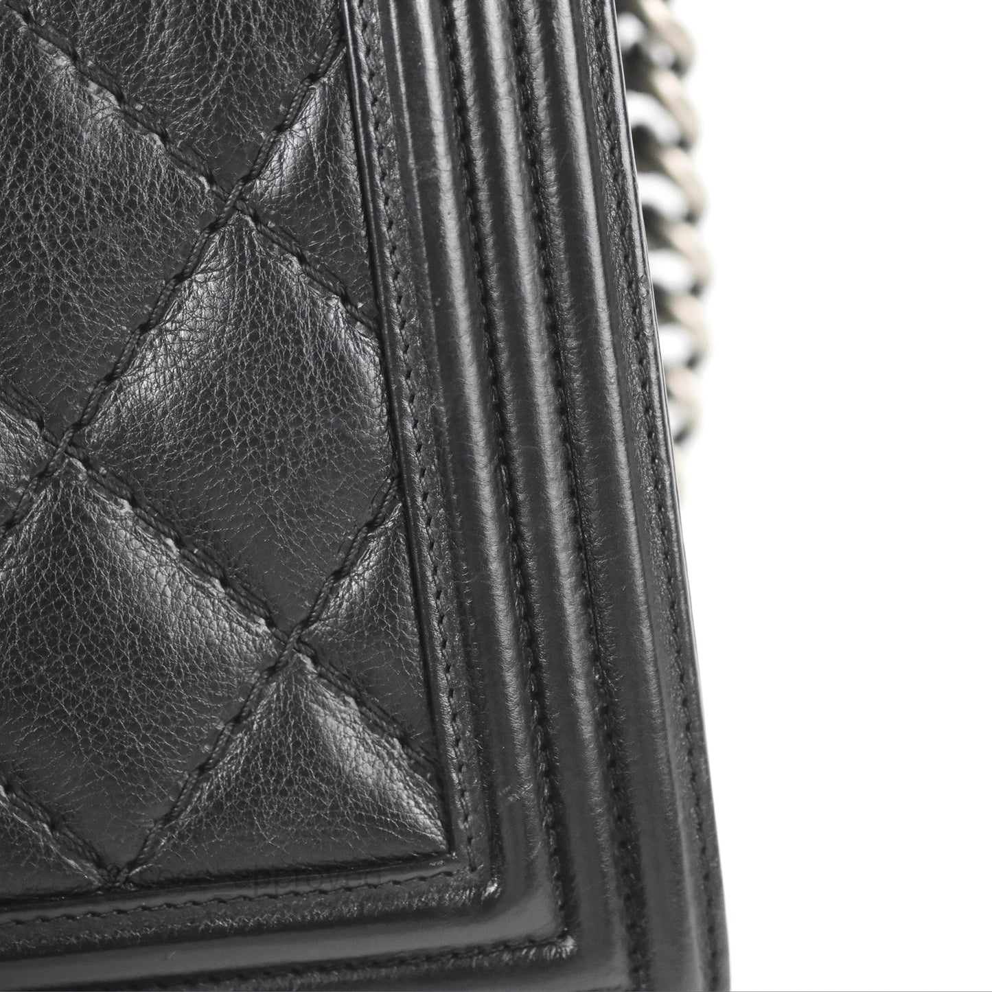 Chanel Quilted New Medium Boy Black Calfskin Ruthenium Hardware