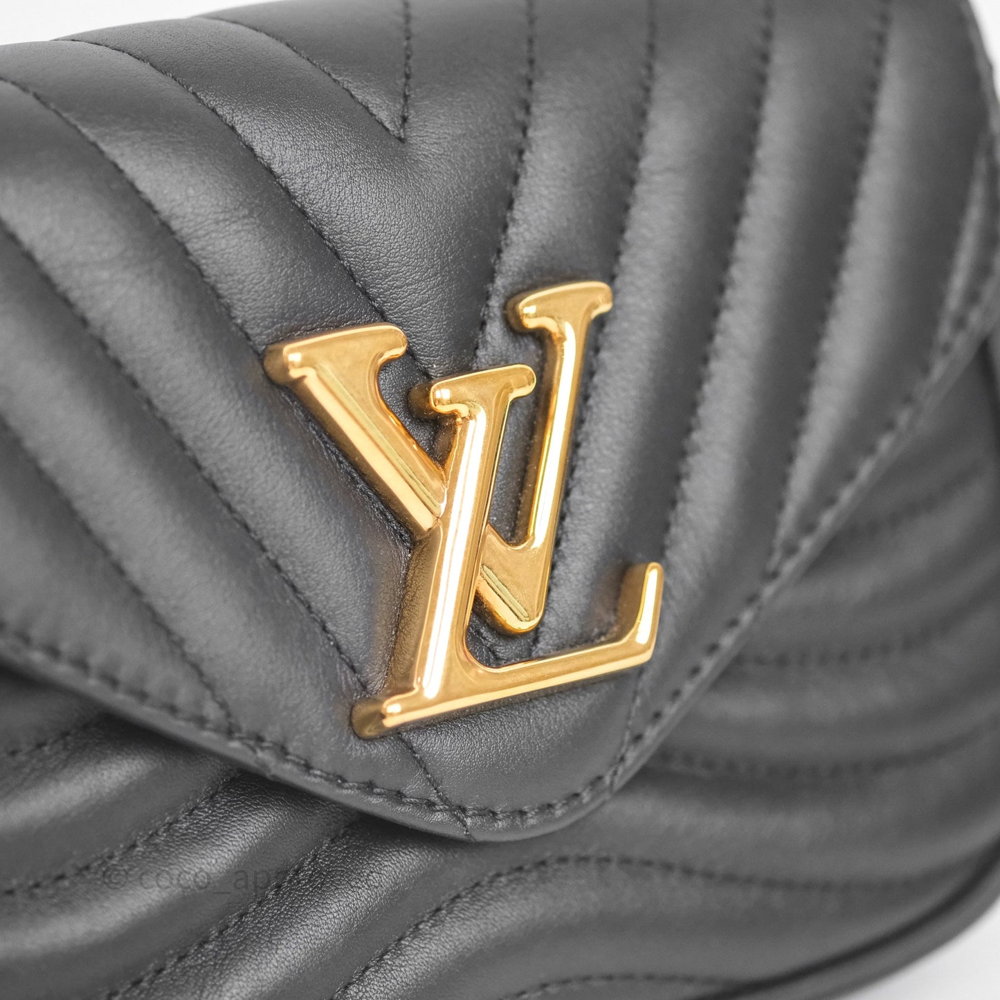 Louis Vuitton Black New Wave Multi Pochette Gold Hardware