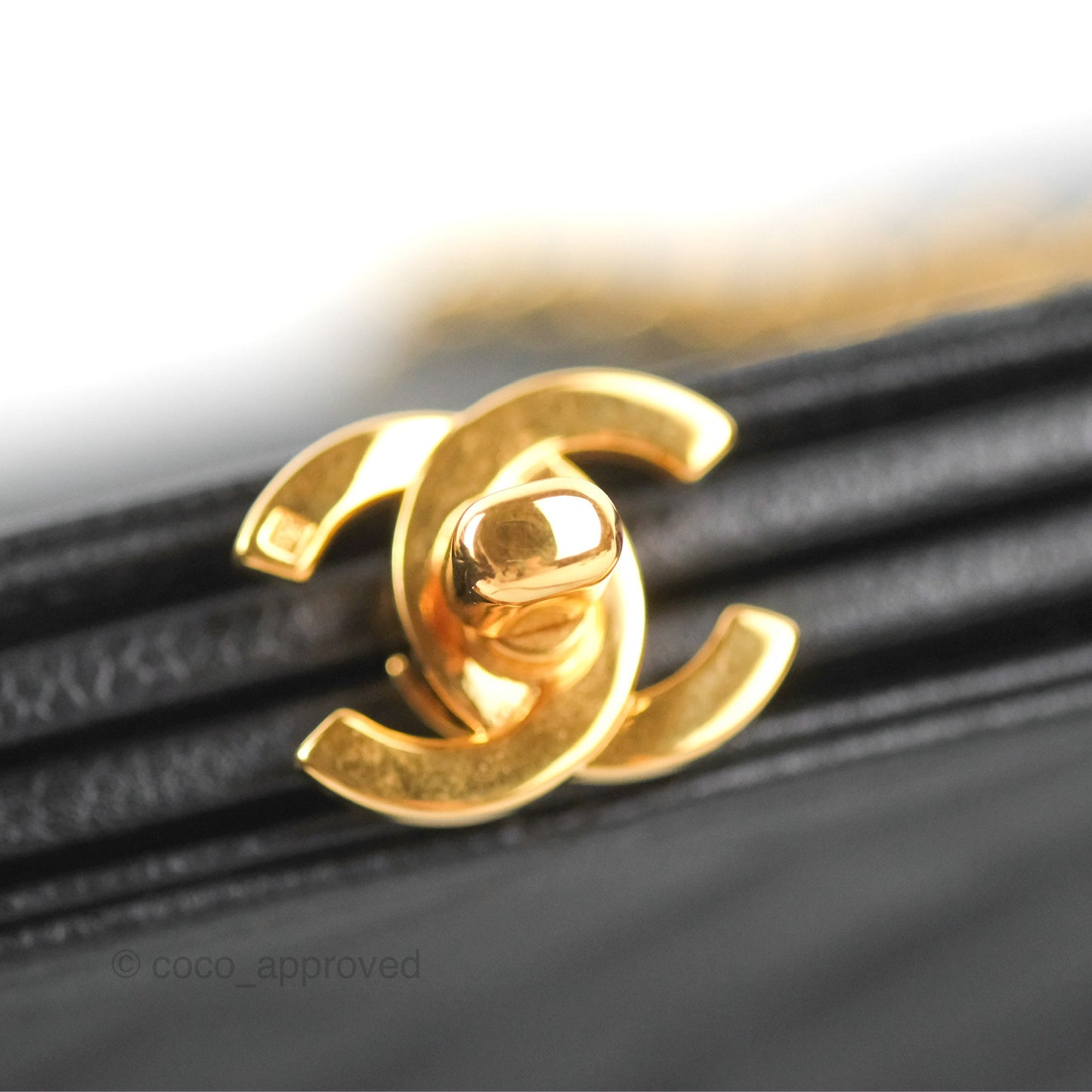 Chanel Vintage CC Kisslock Turnlock Shoulder Bag Quilted Black Caviar 24K Gold Hardware
