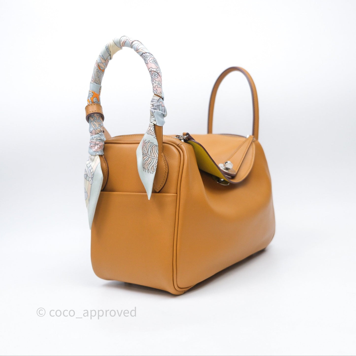 Hermès Lindy 26 Swift Sesame 2S/lime 9R Palladium Hardware