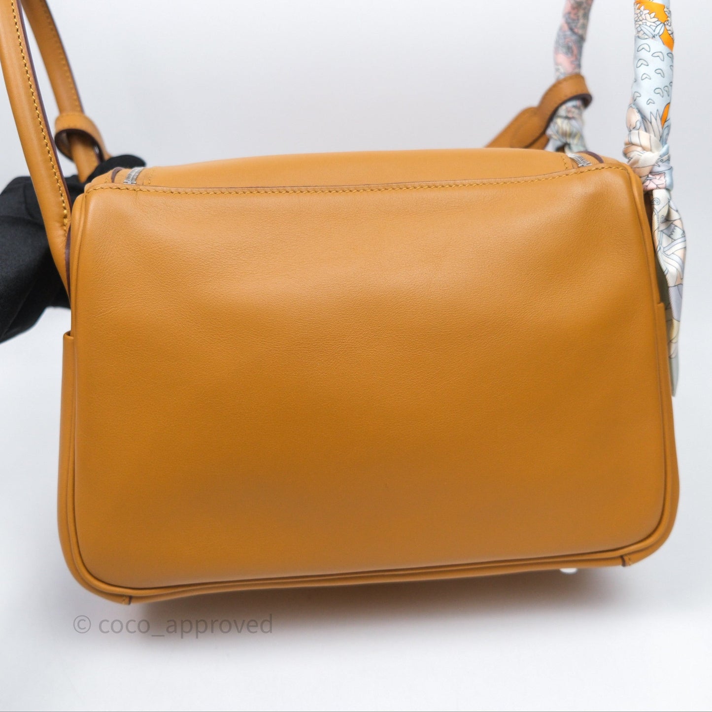 Hermès Lindy 26 Swift Sesame 2S/lime 9R Palladium Hardware