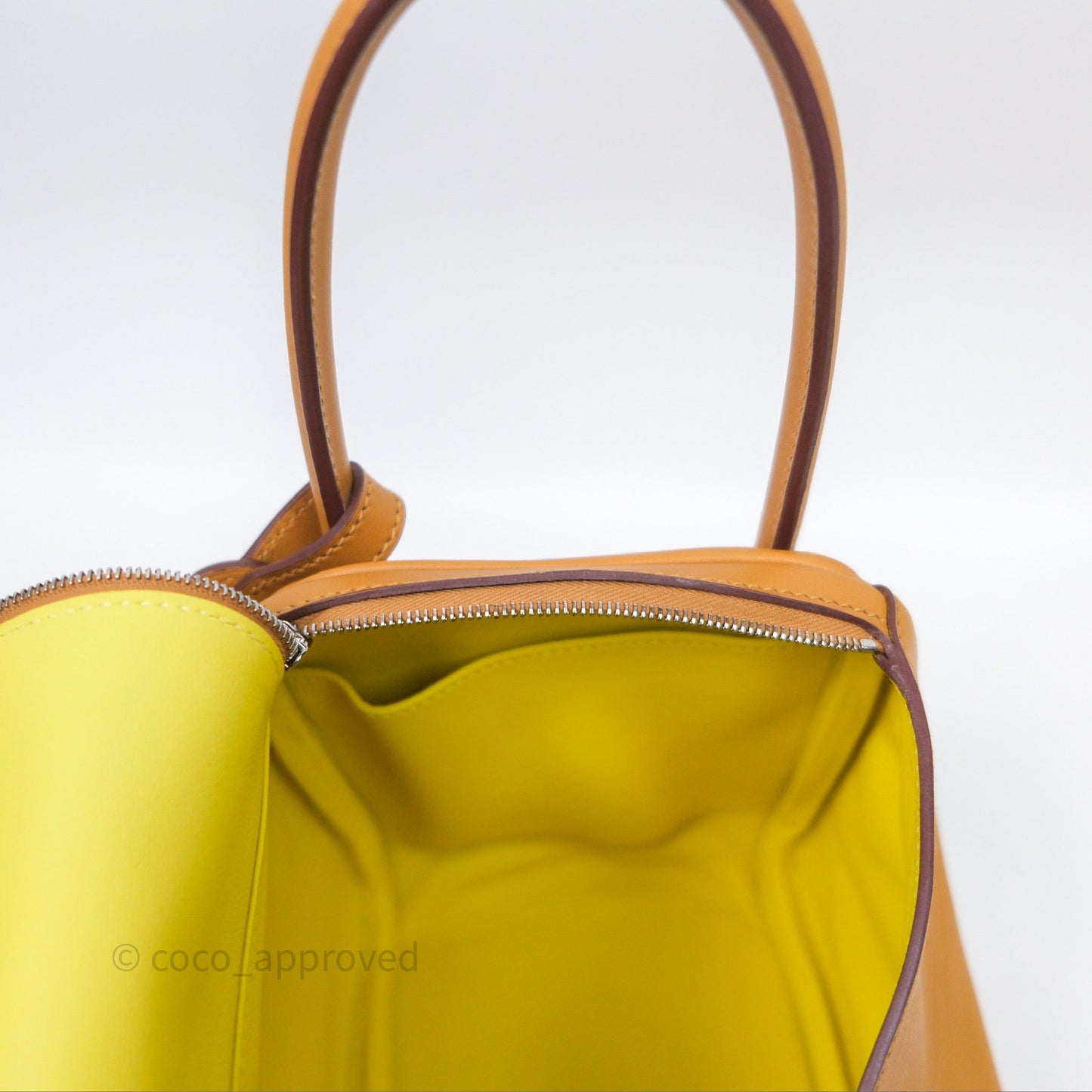 Hermès Lindy 26 Swift Sesame 2S/lime 9R Palladium Hardware