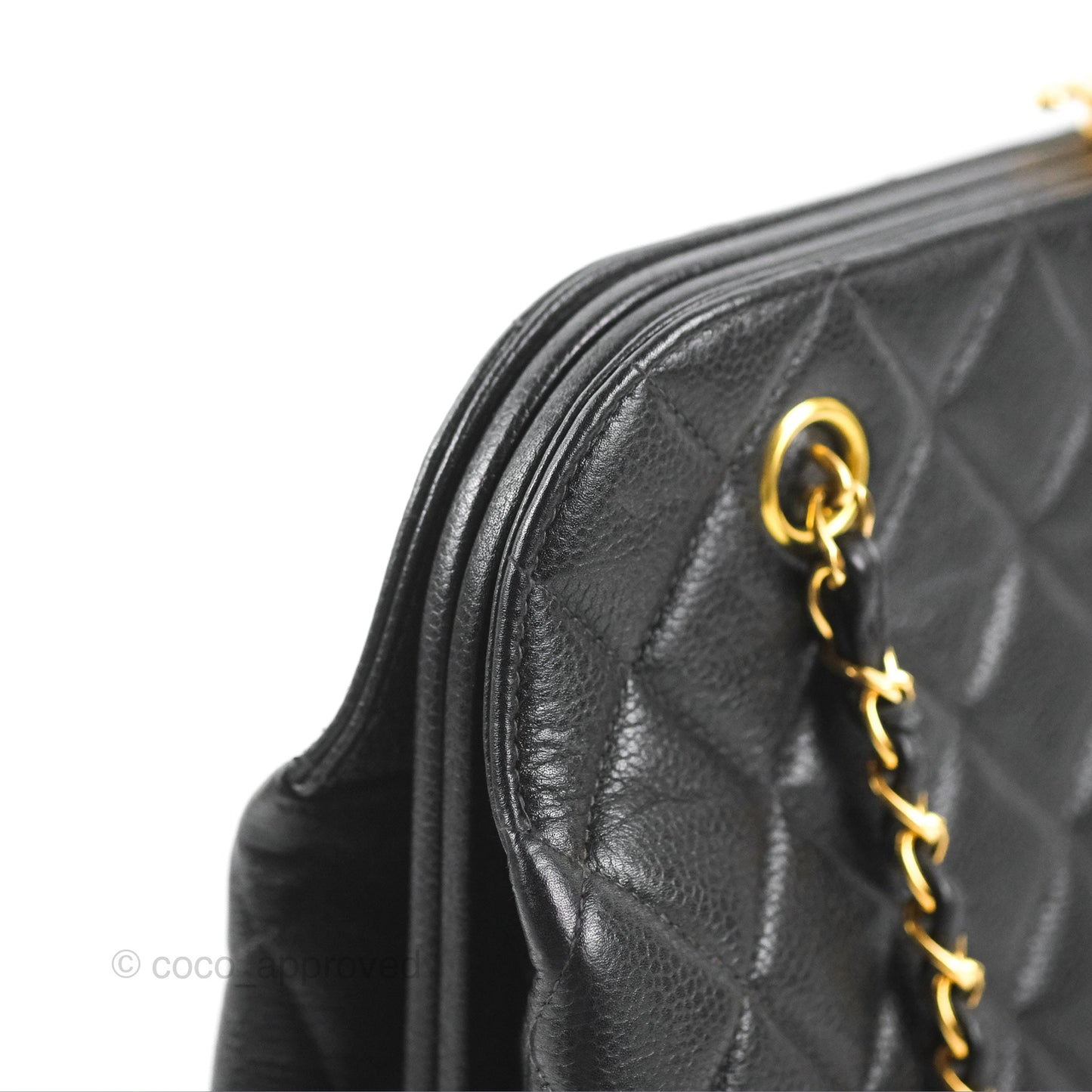 Chanel Vintage CC Kisslock Turnlock Shoulder Bag Quilted Black Caviar 24K Gold Hardware
