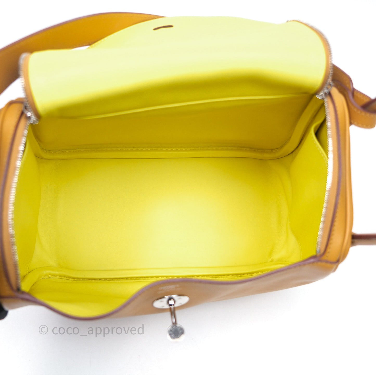 Hermès Lindy 26 Swift Sesame 2S/lime 9R Palladium Hardware
