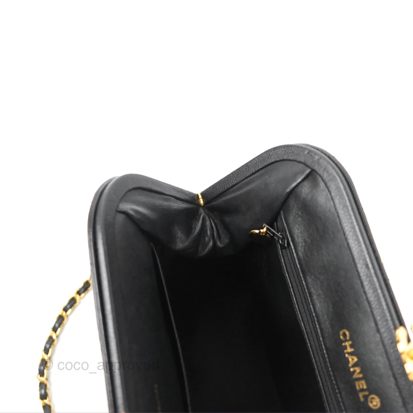Chanel Vintage CC Kisslock Turnlock Shoulder Bag Quilted Black Caviar 24K Gold Hardware