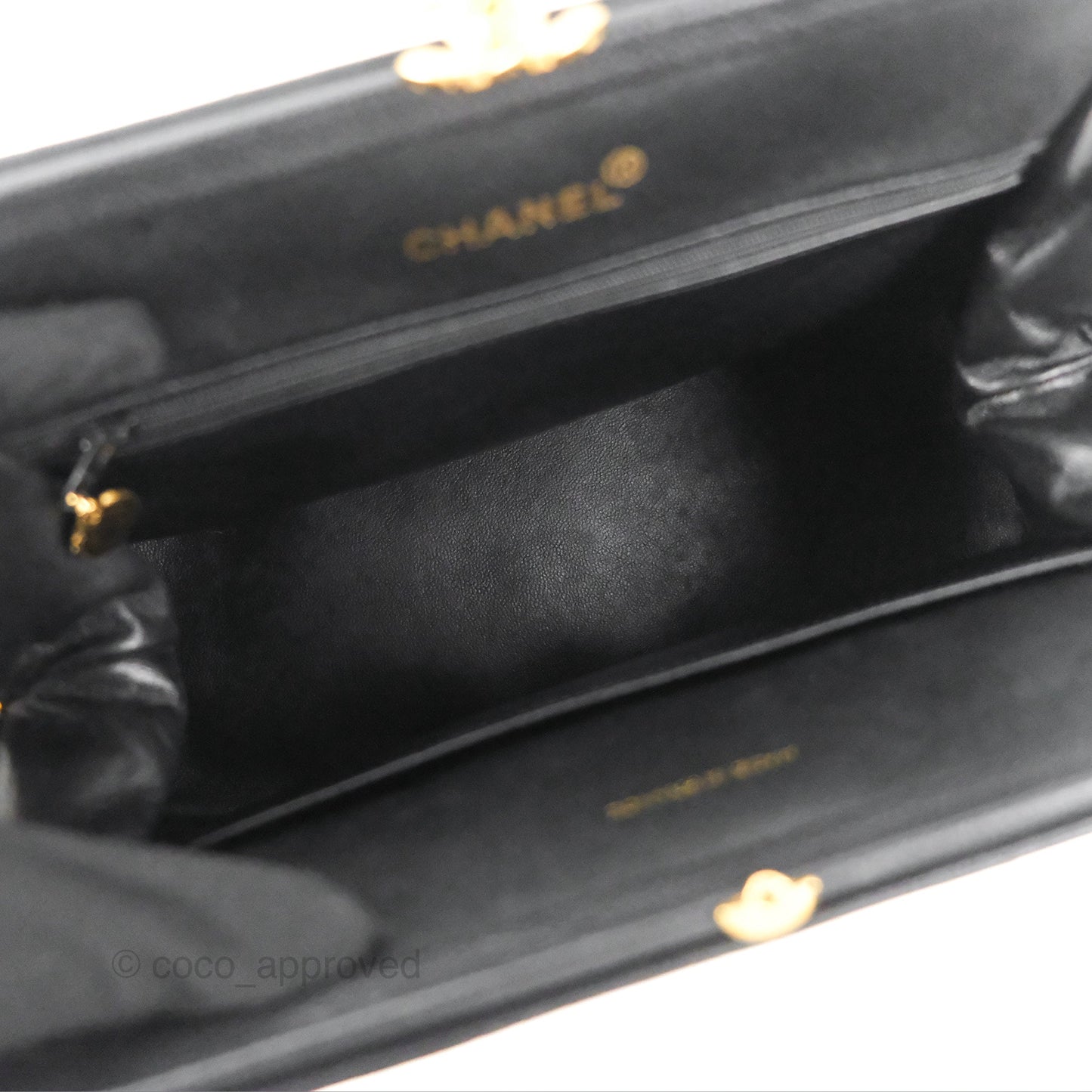 Chanel Vintage CC Kisslock Turnlock Shoulder Bag Quilted Black Caviar 24K Gold Hardware