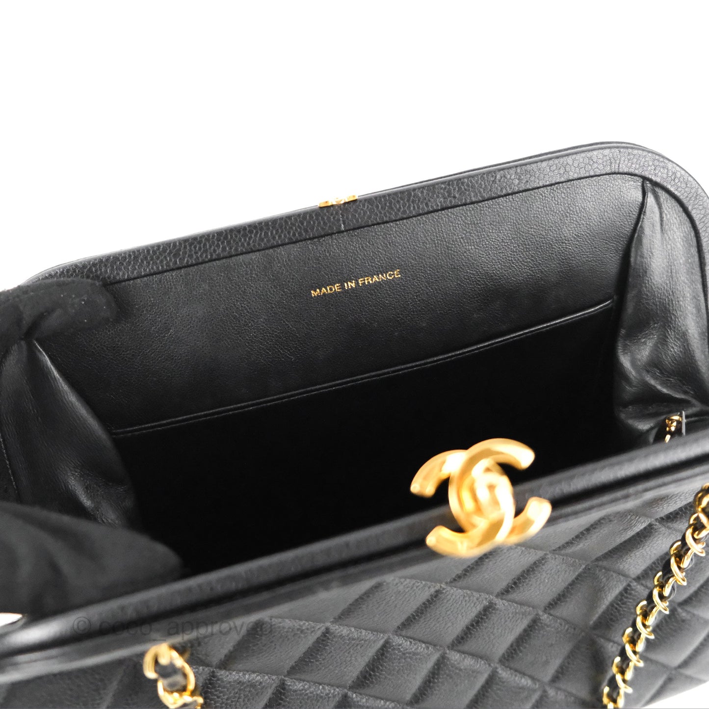 Chanel Vintage CC Kisslock Turnlock Shoulder Bag Quilted Black Caviar 24K Gold Hardware
