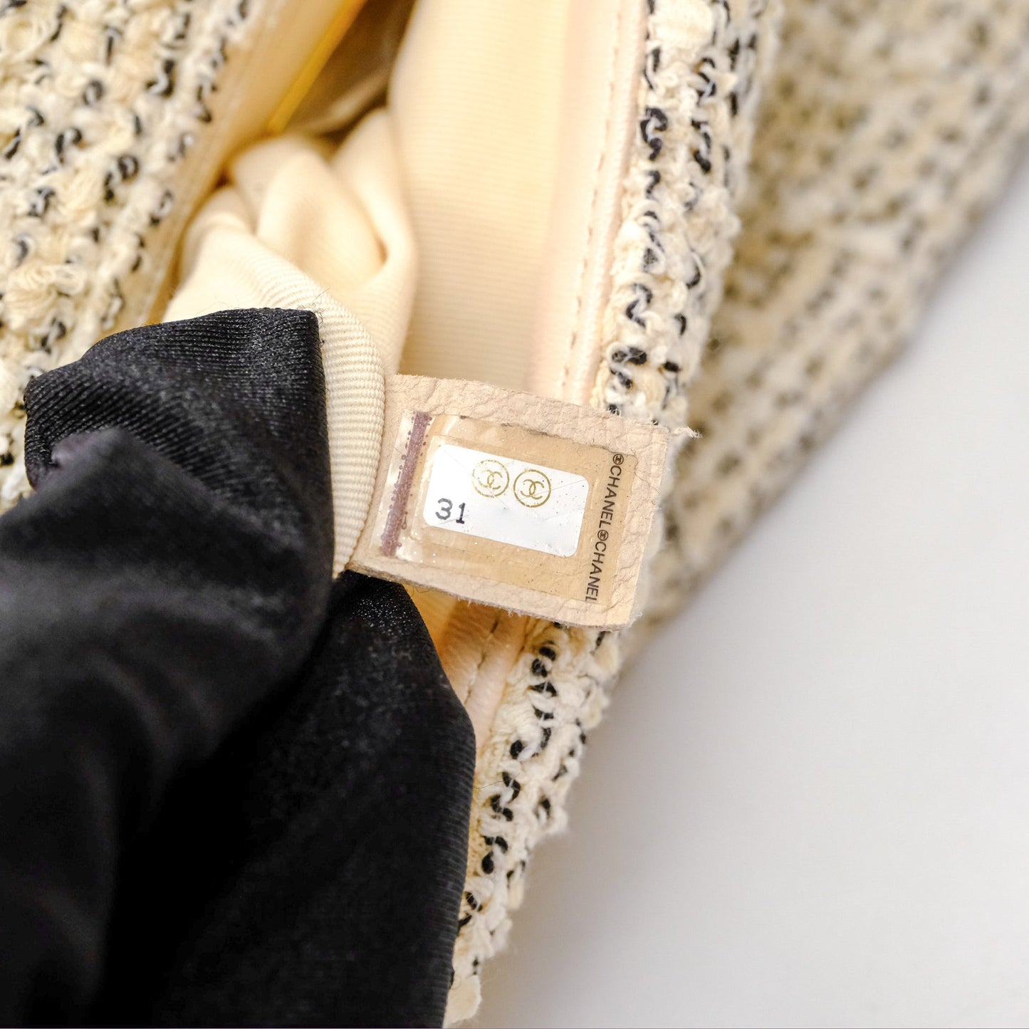 Chanel 19 Small Tweed Oreo Cream Mixed Hardware