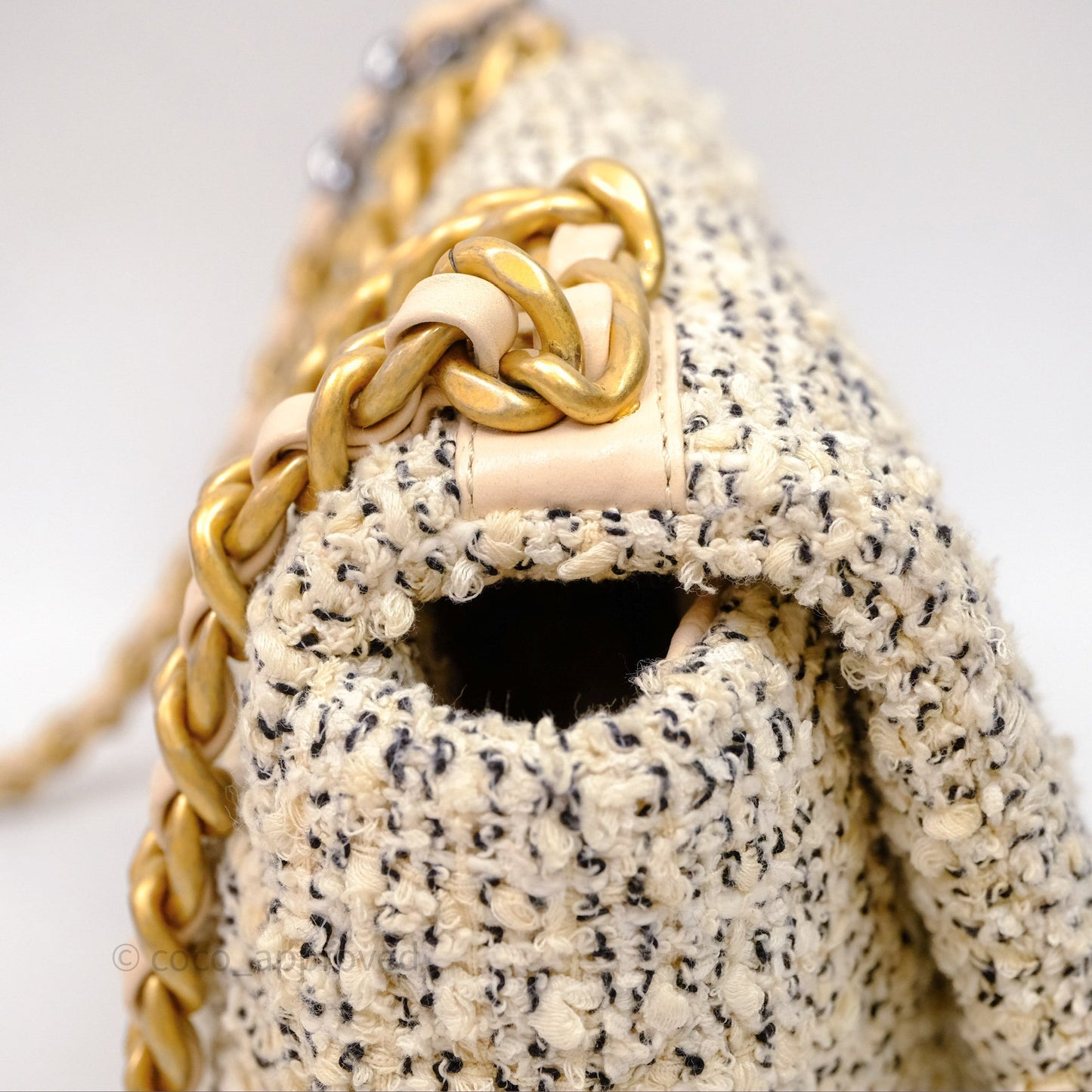 Chanel 19 Small Tweed Oreo Cream Mixed Hardware