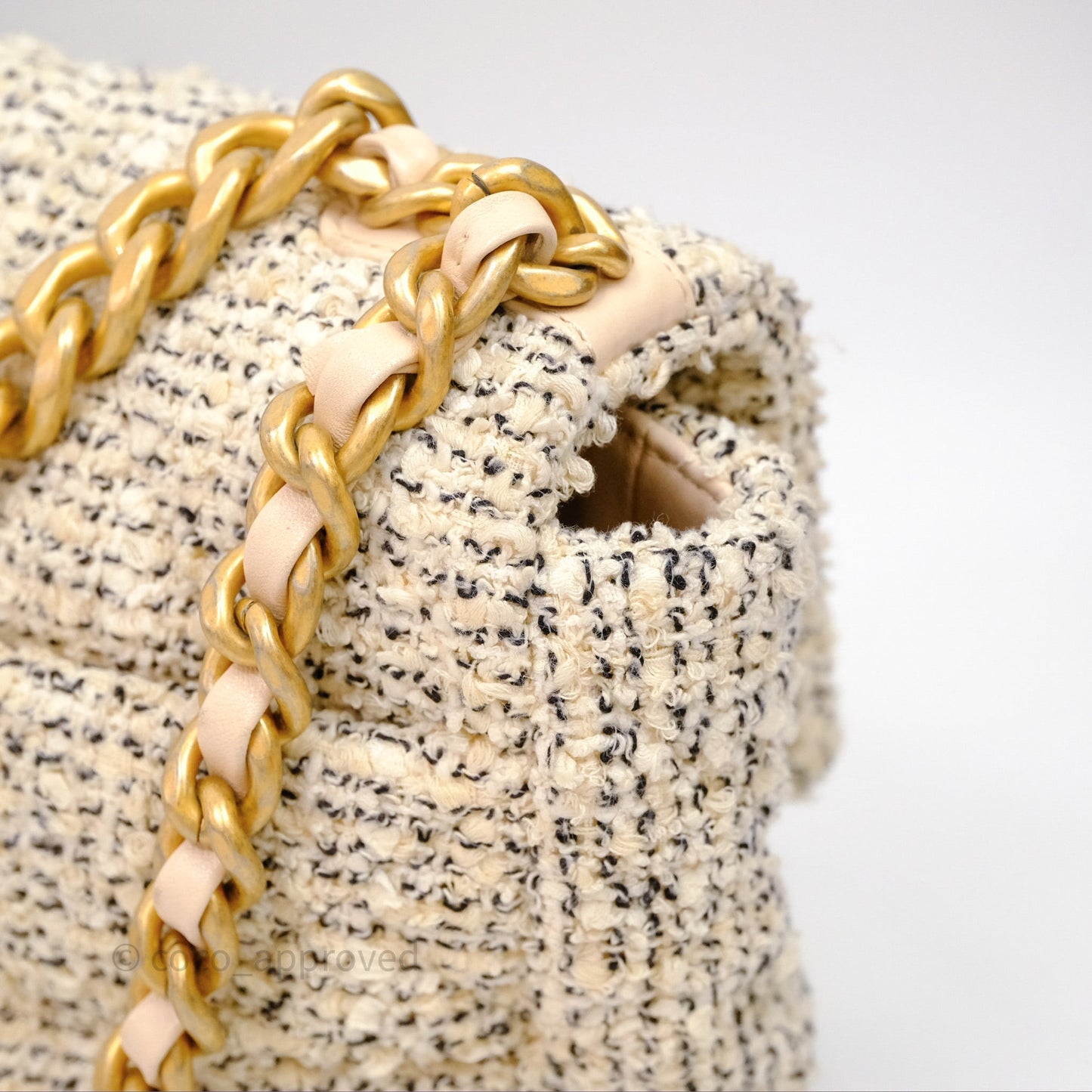 Chanel 19 Small Tweed Oreo Cream Mixed Hardware
