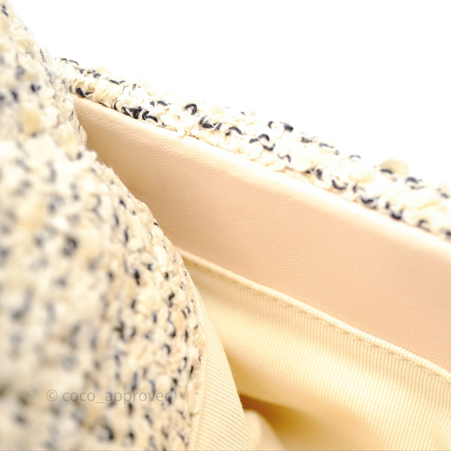 Chanel 19 Small Tweed Oreo Cream Mixed Hardware