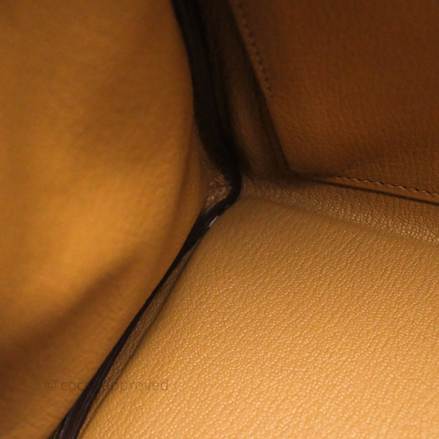Hermès Kelly 28 Biscuit 4B Togo Gold Hardware