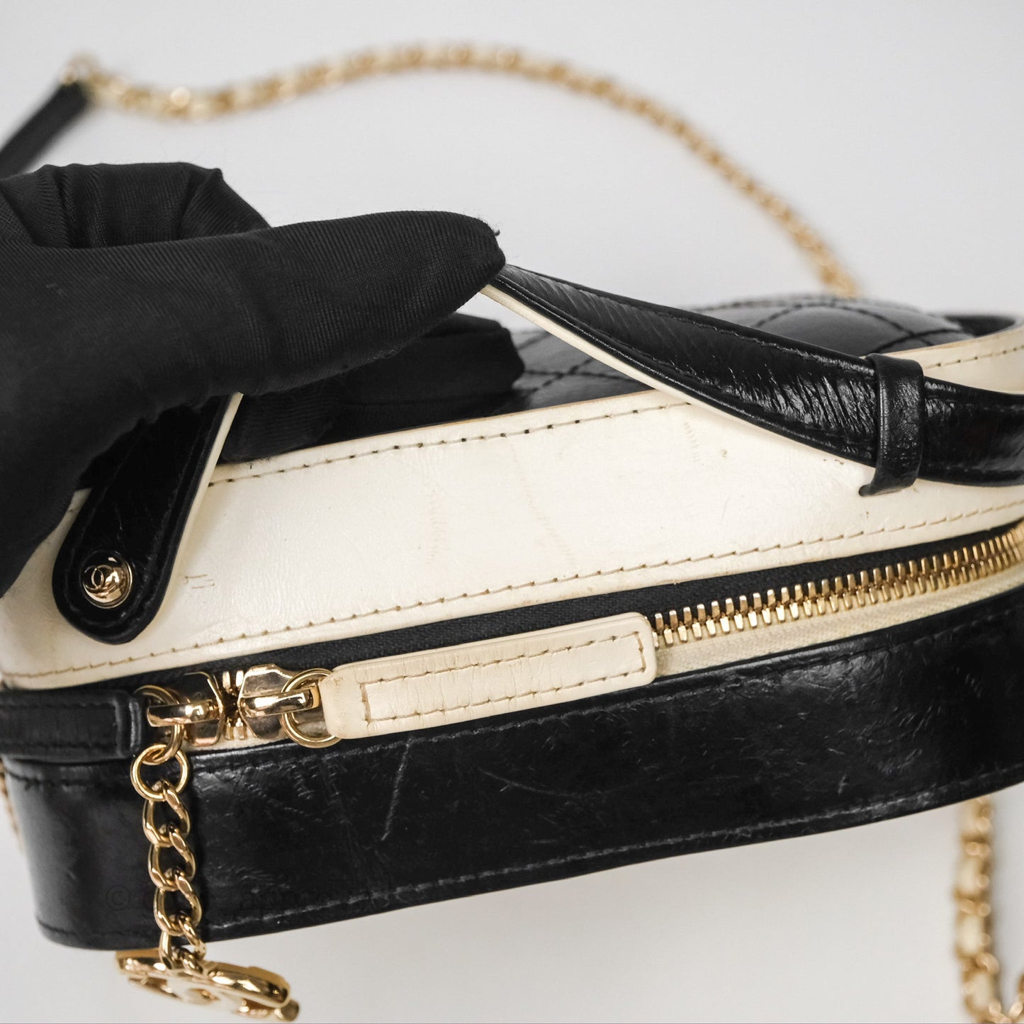 Chanel Quilted Stitched Vanity Case Bag Black/Ivory Calfskin Gold Hardware