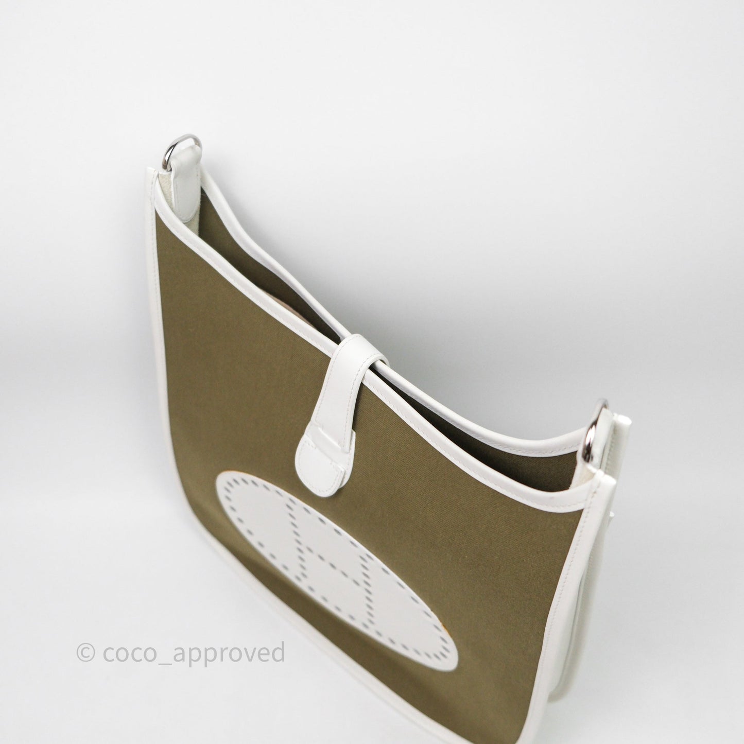 Hermes Evelyne III 29 Khaki/ White Palladium Hardware
