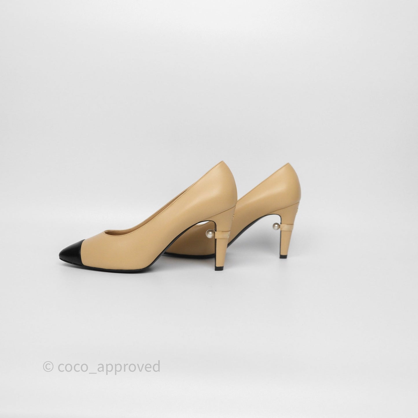 Chanel Beige Toe Pointed Black Pump Heels With Pearl Size 39