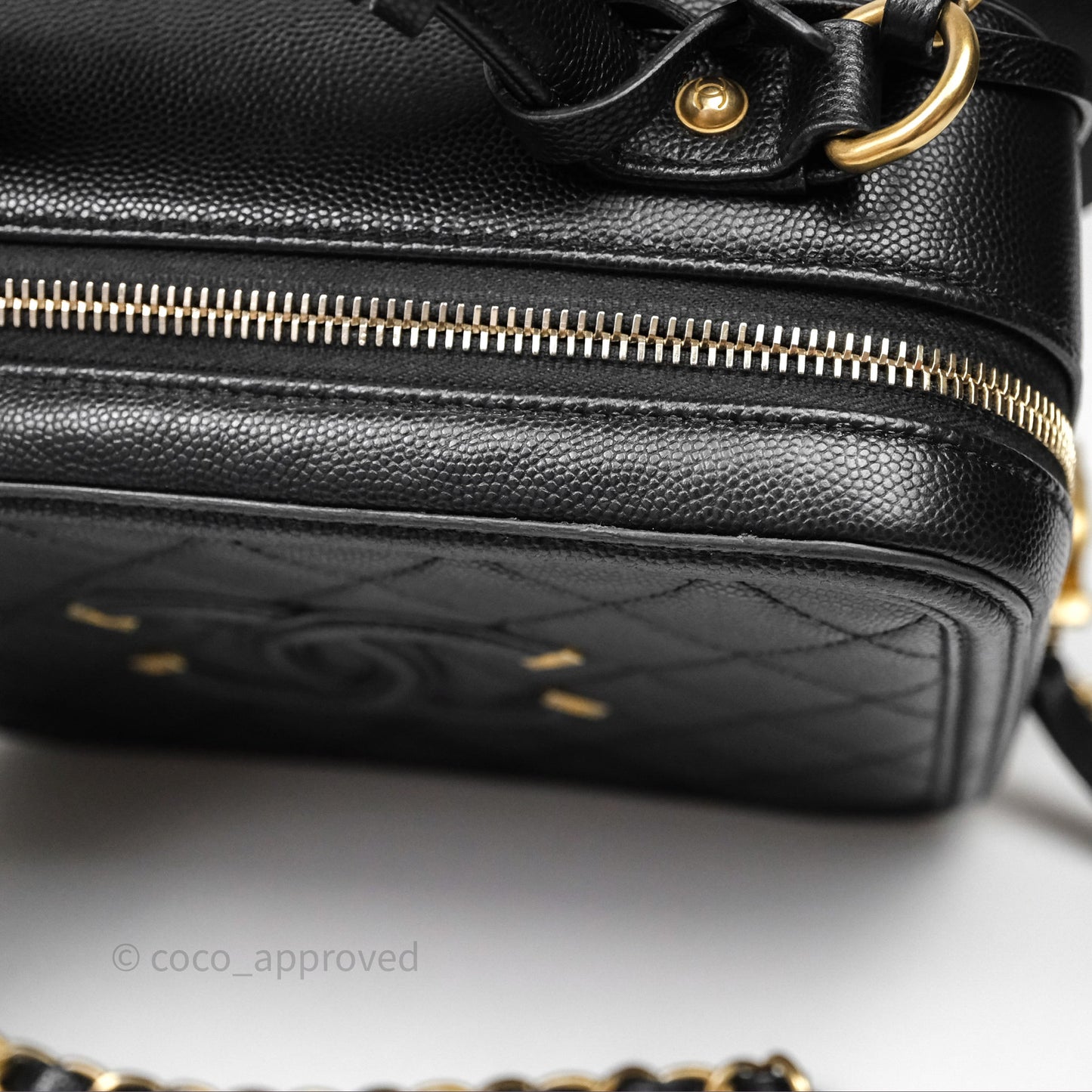 Chanel Quilted Medium CC Filigree Vanity Case Black Caviar Aged Gold Hardware