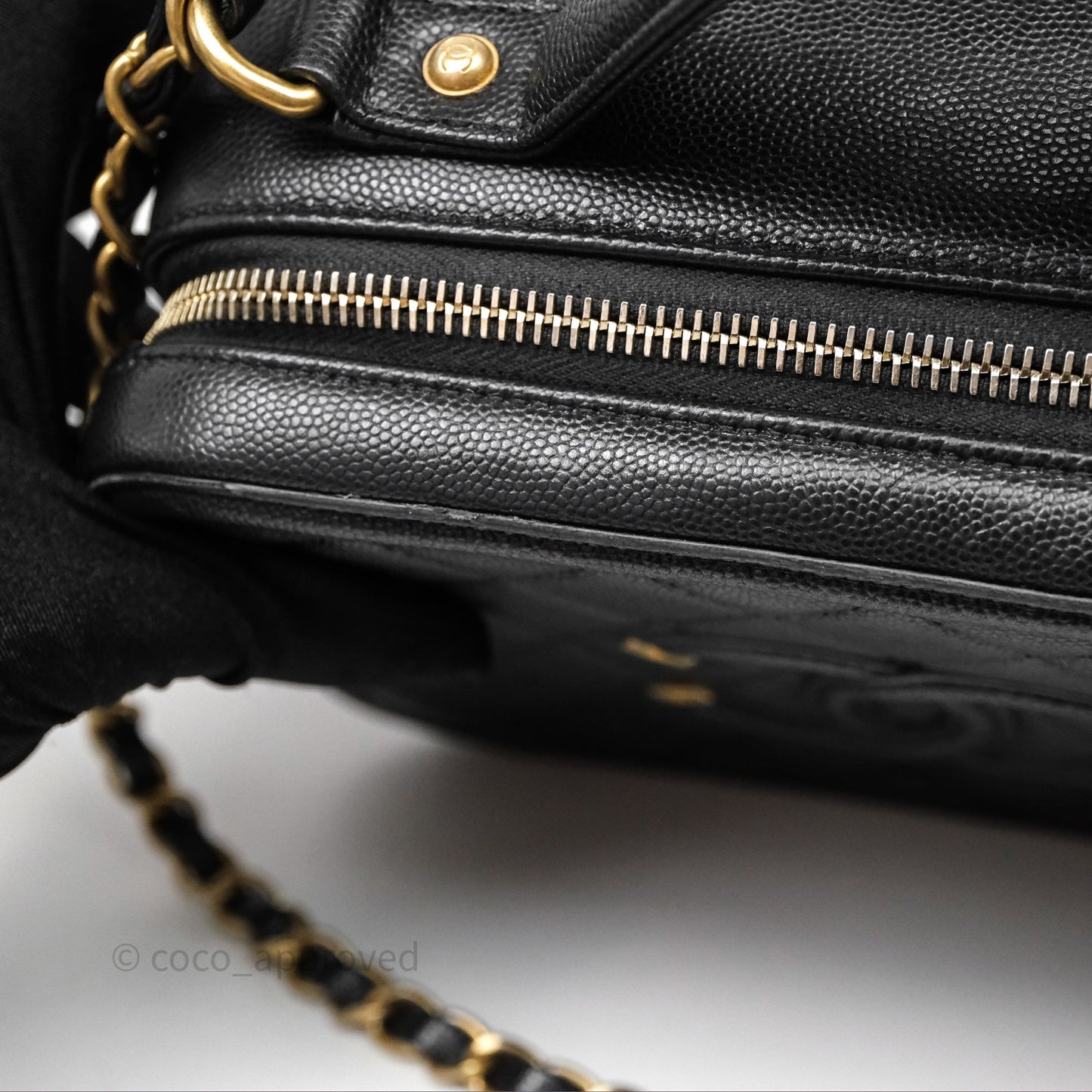 Chanel Quilted Medium CC Filigree Vanity Case Black Caviar Aged Gold Hardware