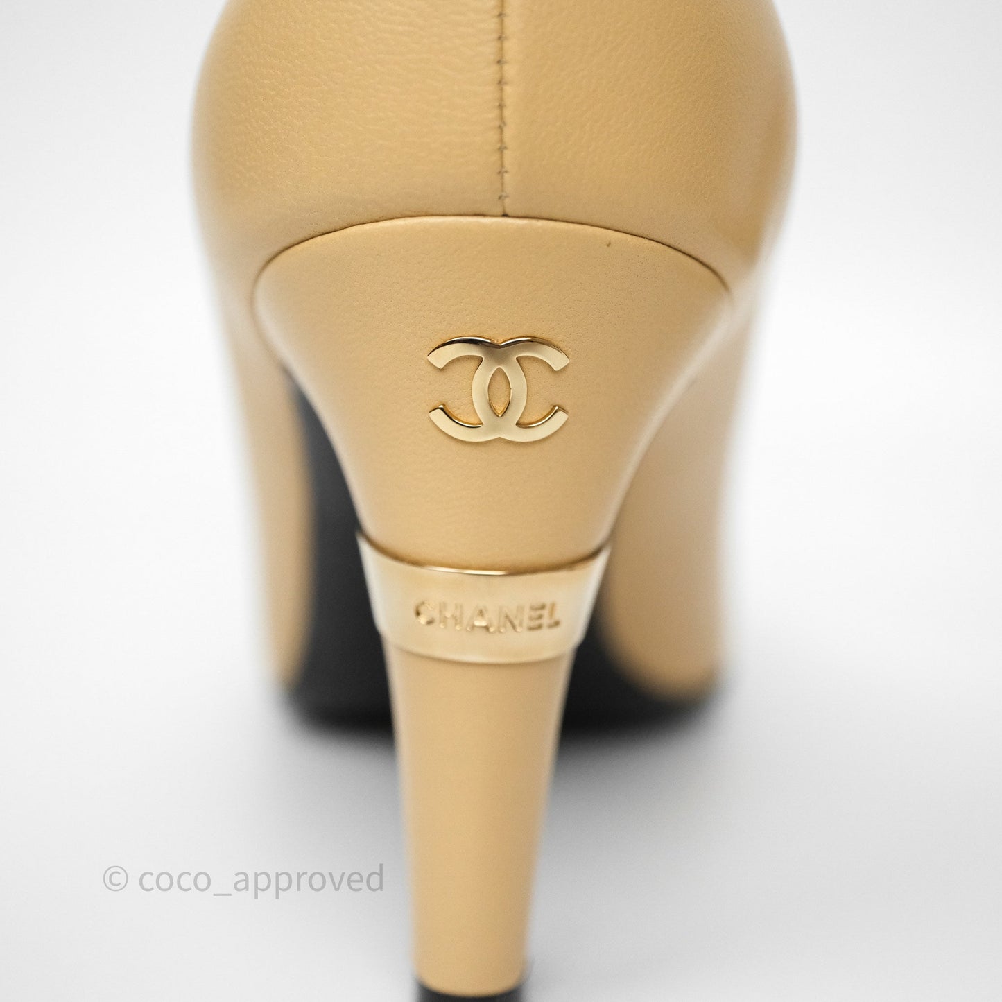 Chanel Beige Toe Pointed Black Pump Heels With Pearl Size 39