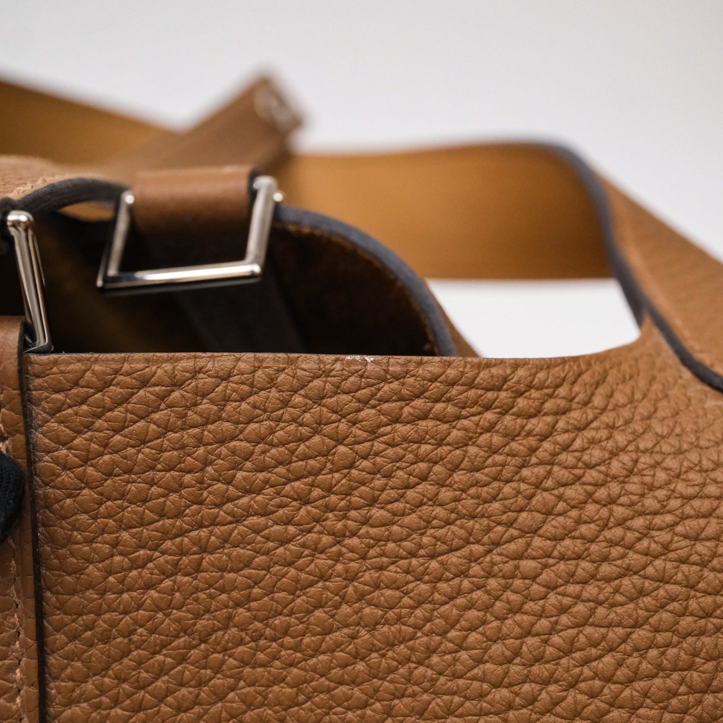 Hermès Picotin Lock 22 Alezan 3G Clemence Palladium Hardware