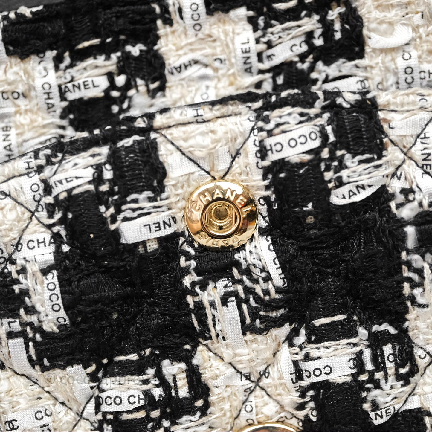 Chanel Quilted M/L Medium Double Flap Black White Houndstooth Tweed Gold Hardware