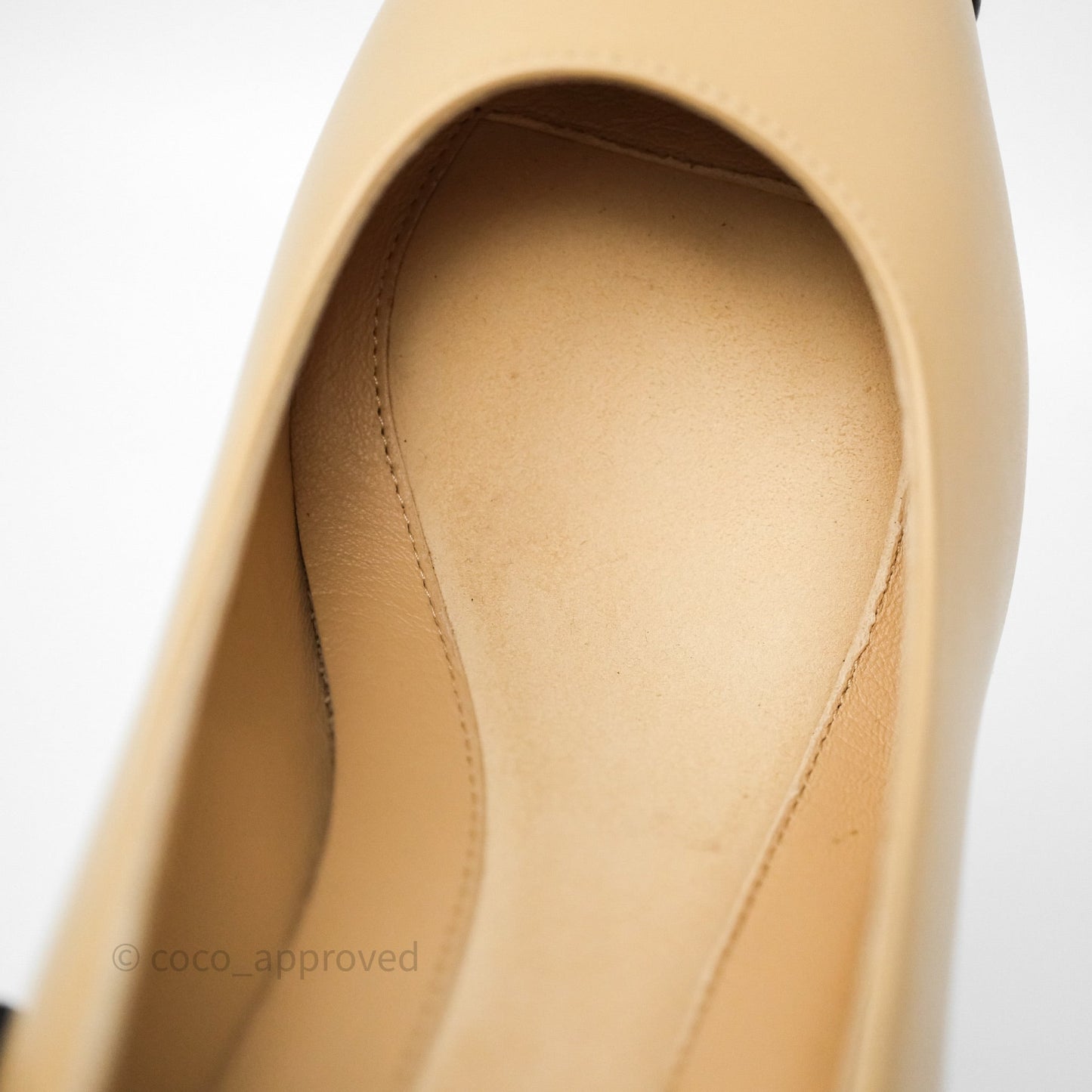 Chanel Beige Toe Pointed Black Pump Heels With Pearl Size 39