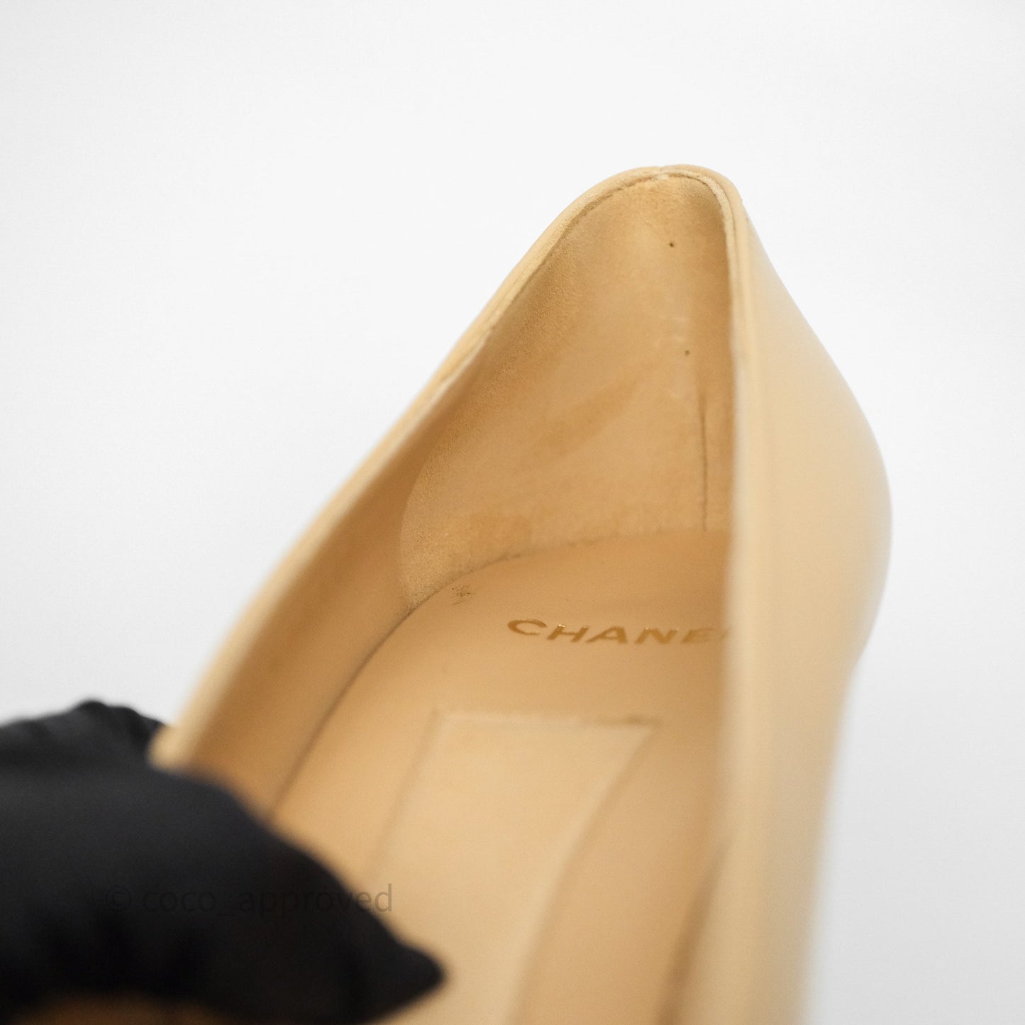 Chanel Beige Toe Pointed Black Pump Heels With Pearl Size 39