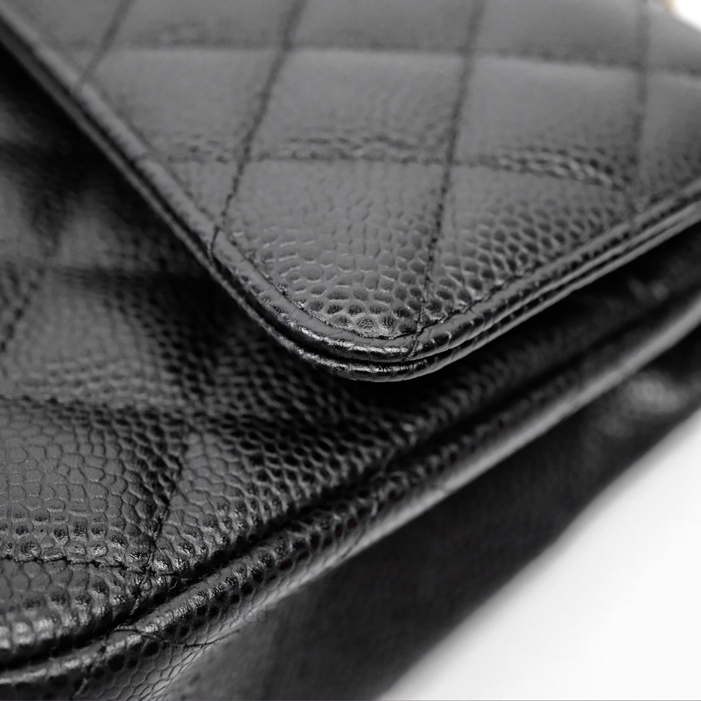 Chanel Classic M/L Medium Flap Quilted Black Caviar Gold Hardware