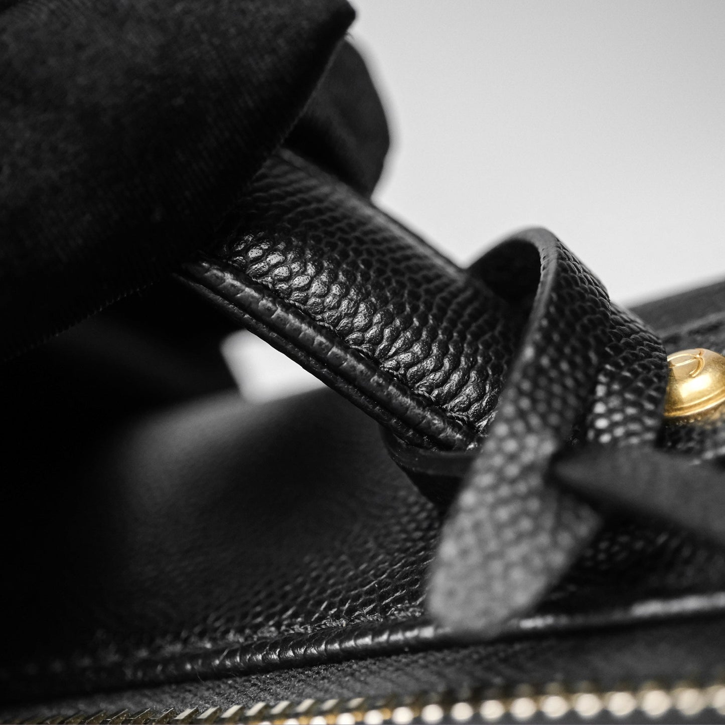 Chanel Quilted Medium CC Filigree Vanity Case Black Caviar Aged Gold Hardware