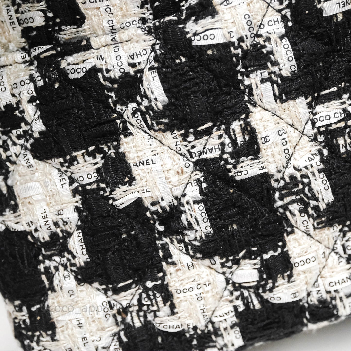Chanel Quilted M/L Medium Double Flap Black White Houndstooth Tweed Gold Hardware