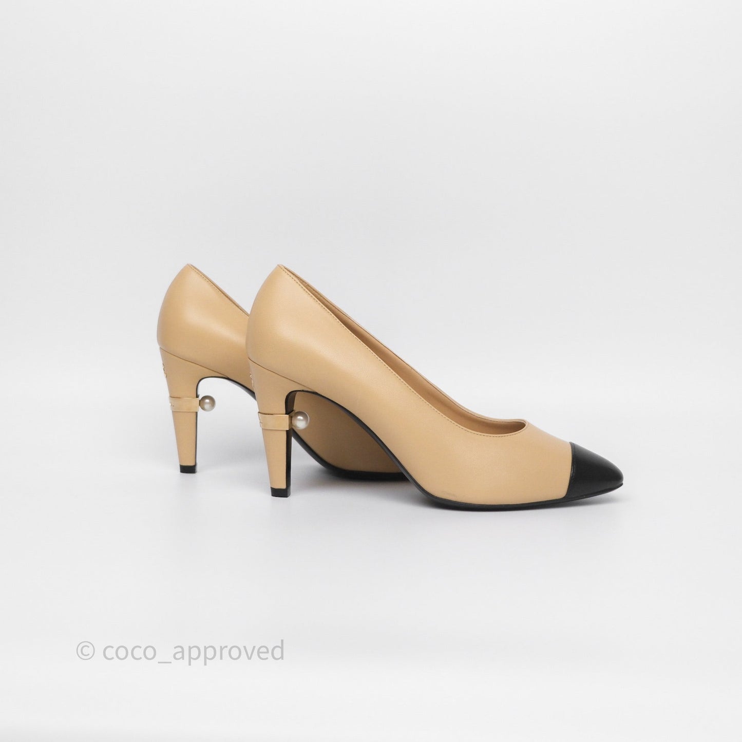 Chanel Beige Toe Pointed Black Pump Heels With Pearl Size 39
