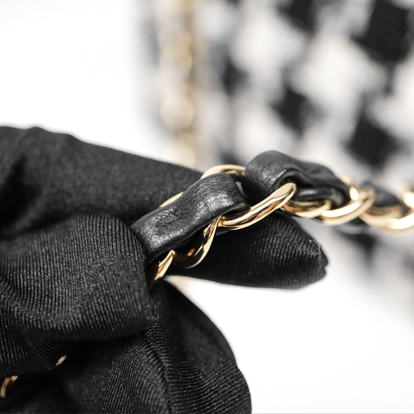 Chanel Quilted M/L Medium Double Flap Black White Houndstooth Tweed Gold Hardware