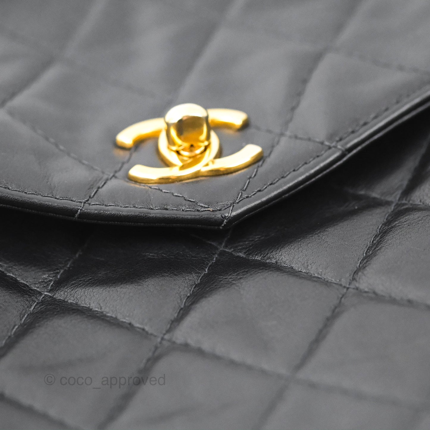 Chanel Vintage Midnight Blue Lambskin Pochette Chain Shoulder Bag