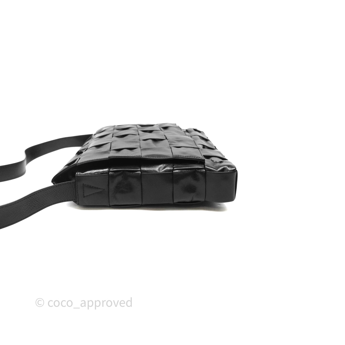 Bottega Veneta Maxi Paper Cassette Bag Calfskin Intrecciato Black