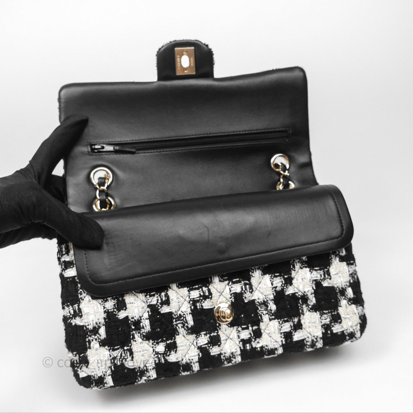 Chanel Quilted M/L Medium Double Flap Black White Houndstooth Tweed Gold Hardware