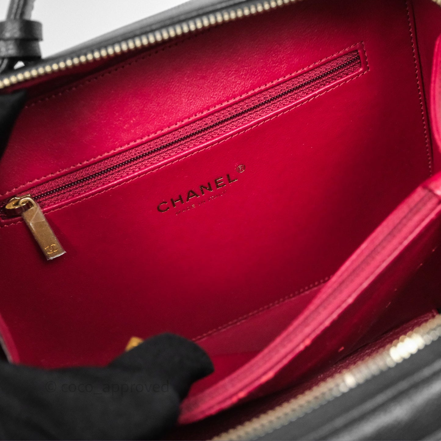 Chanel Quilted Medium CC Filigree Vanity Case Black Caviar Aged Gold Hardware